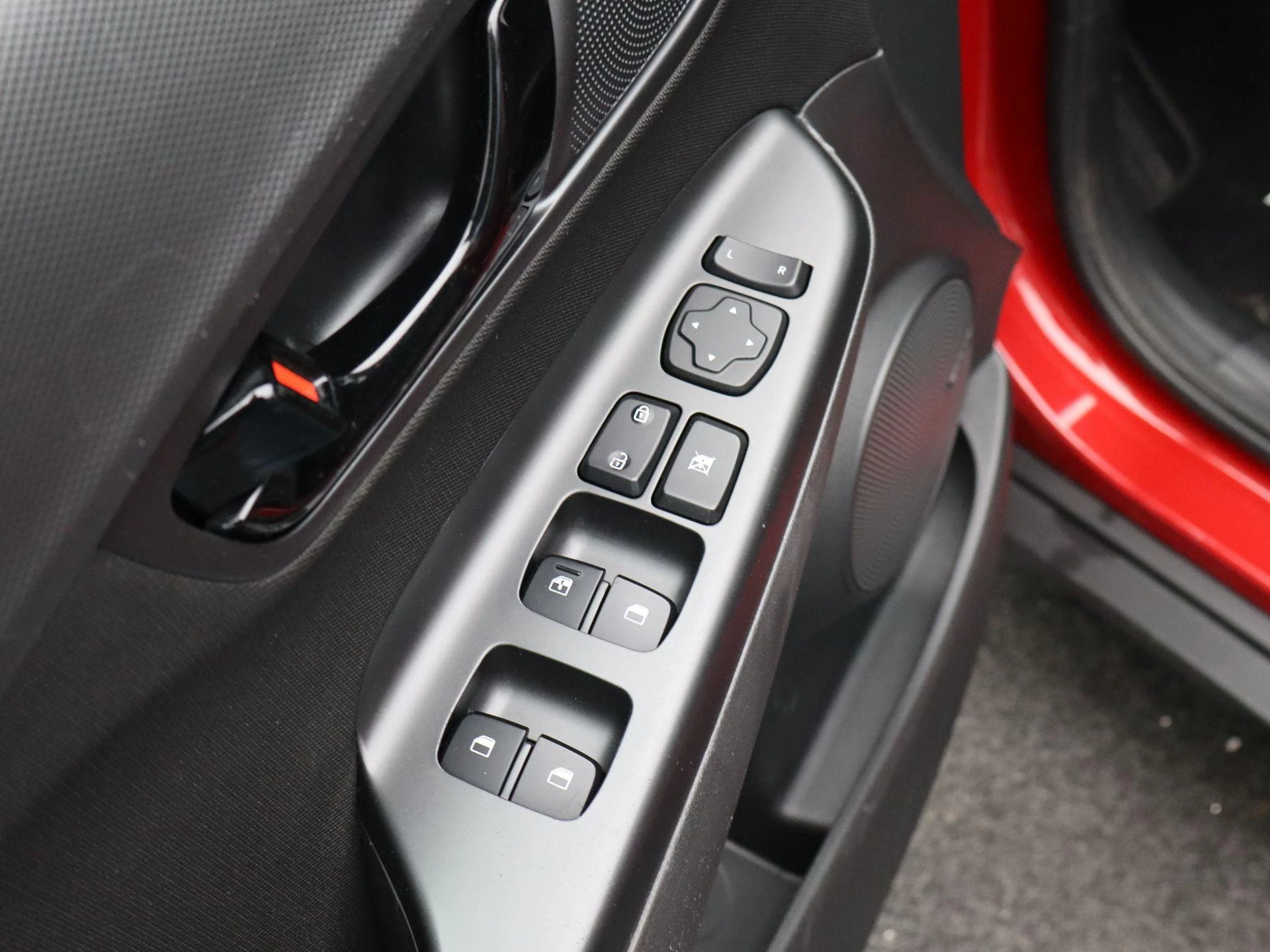 Hyundai-Kona-image-22