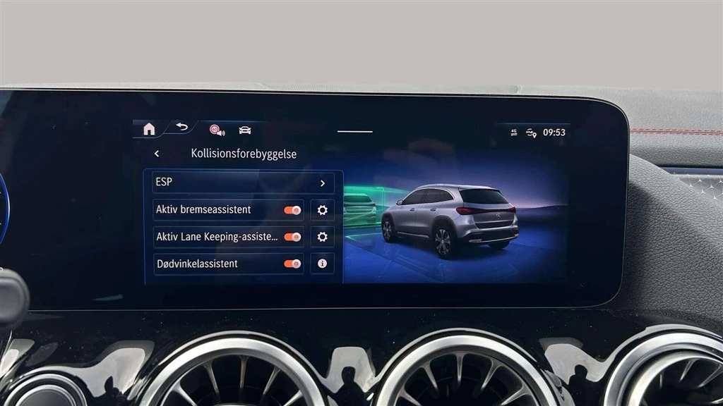 Mercedes-Benz-EQA-image-18