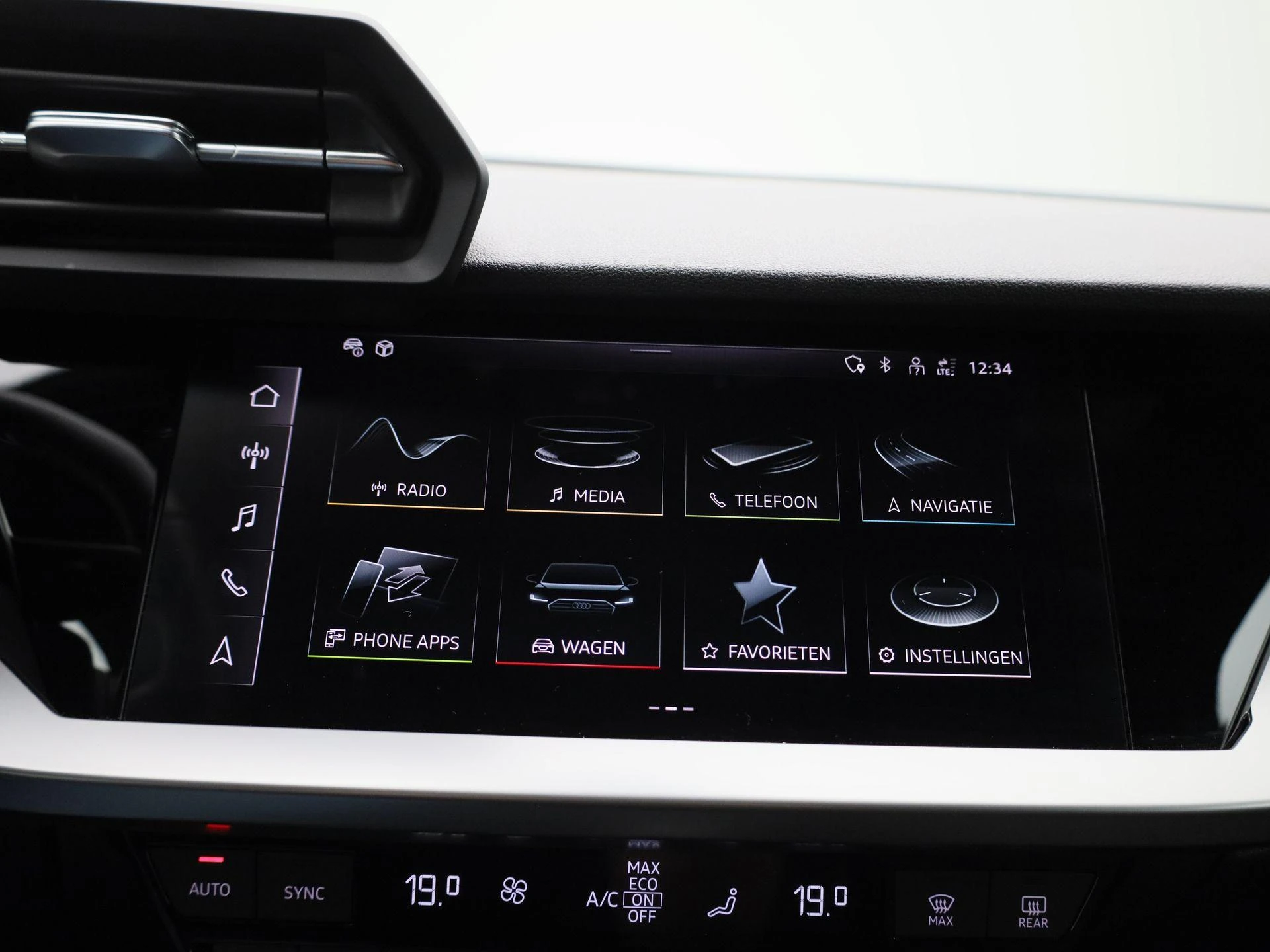 Audi-A3-image-25