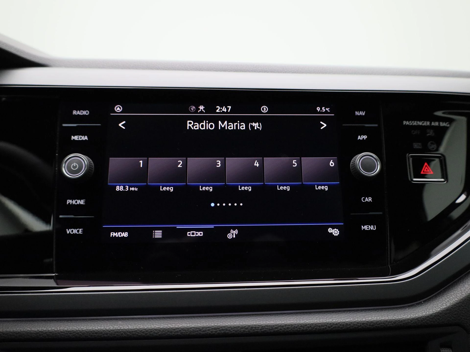 Volkswagen-Polo-image-15