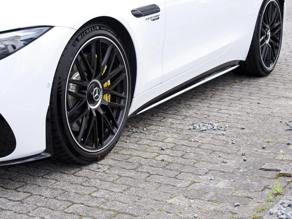 Mercedes-AMG-SL 63 AMG-image-6