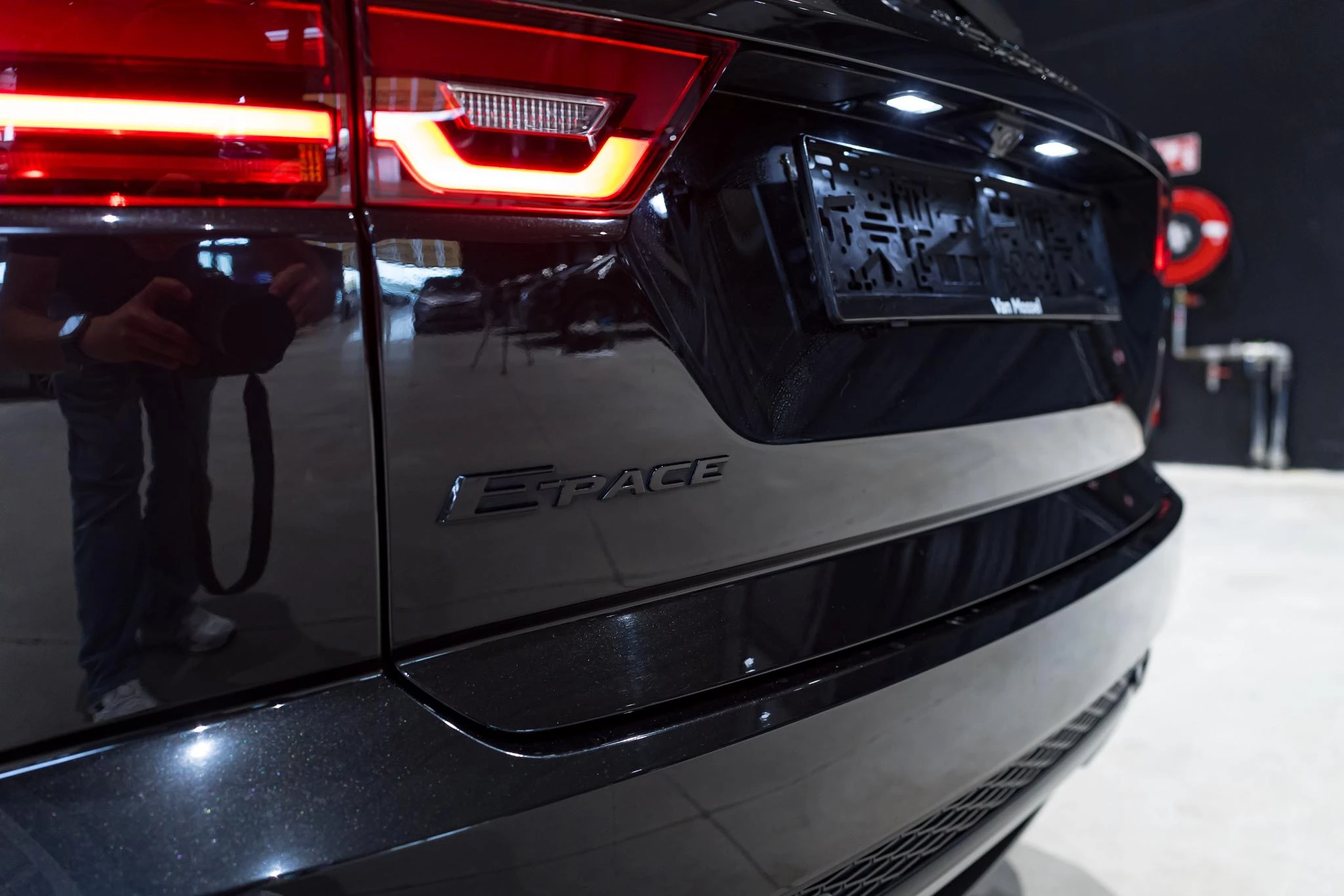 Jaguar-E-PACE-image-27