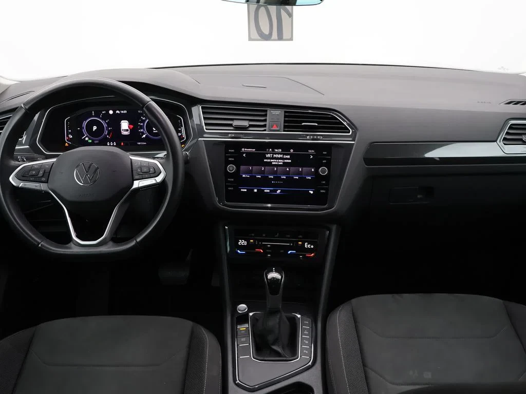 Volkswagen-Tiguan-image-12