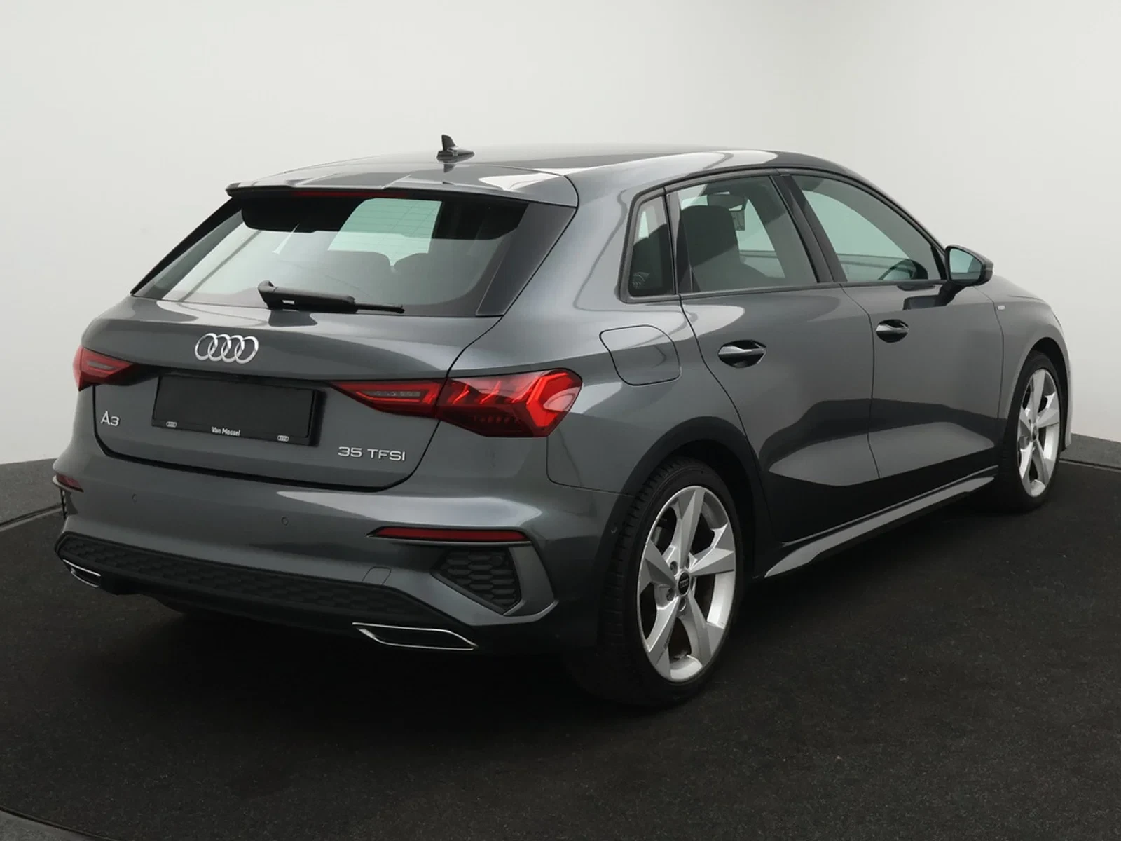 Audi A3 Sportback Business Edition 35TFSI 2XS line 150PK *AUTOMAAT*SPORTZETELS*CAMERA*PDC*NAVI*ACC*...*