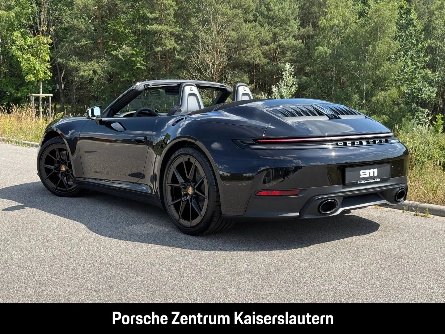 Porsche 911 992 Carrera Cabrio Liftsystem-VA Sportabgas carrera