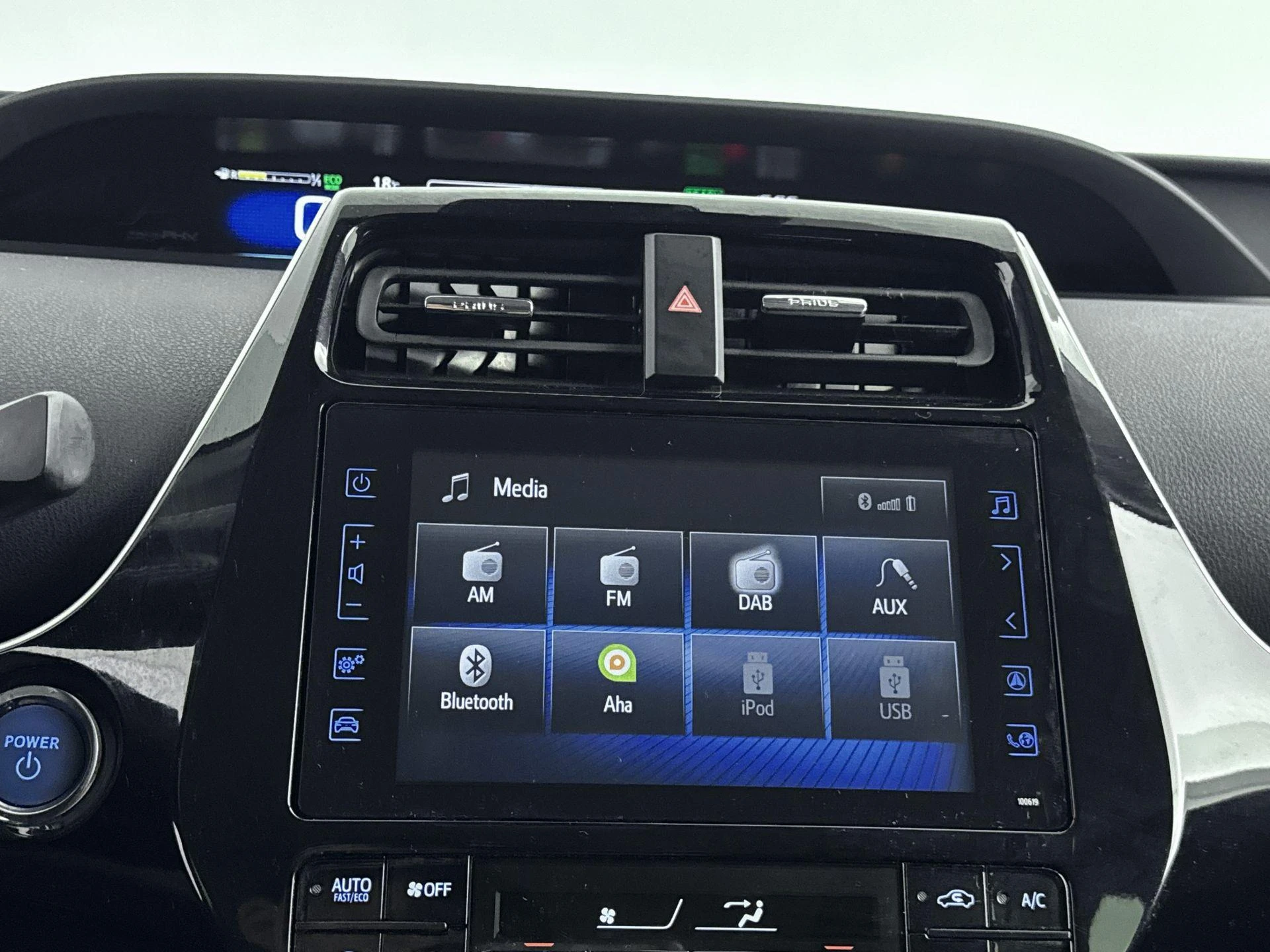 Toyota-Prius-image-11