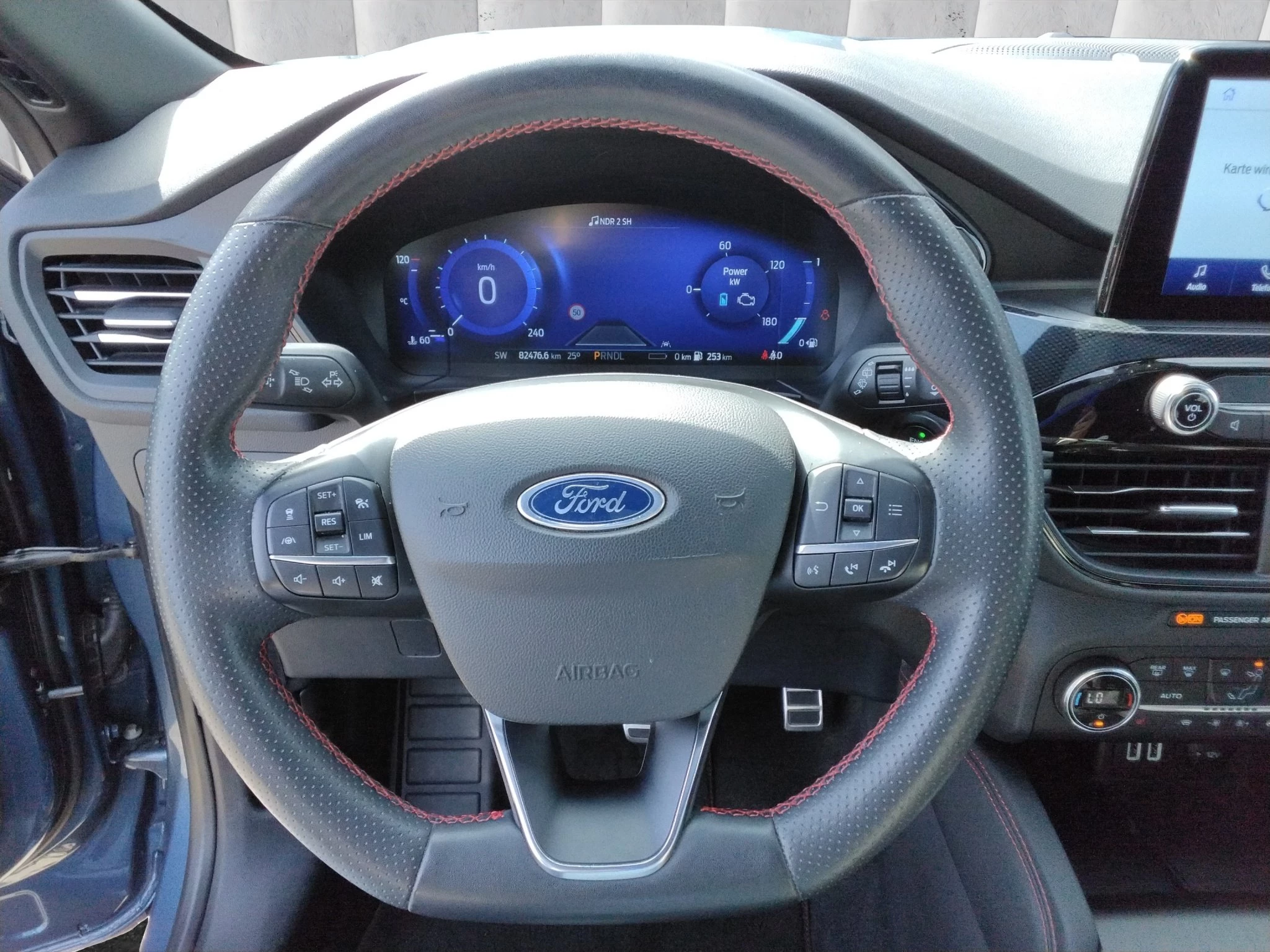 Ford-Kuga-image-12
