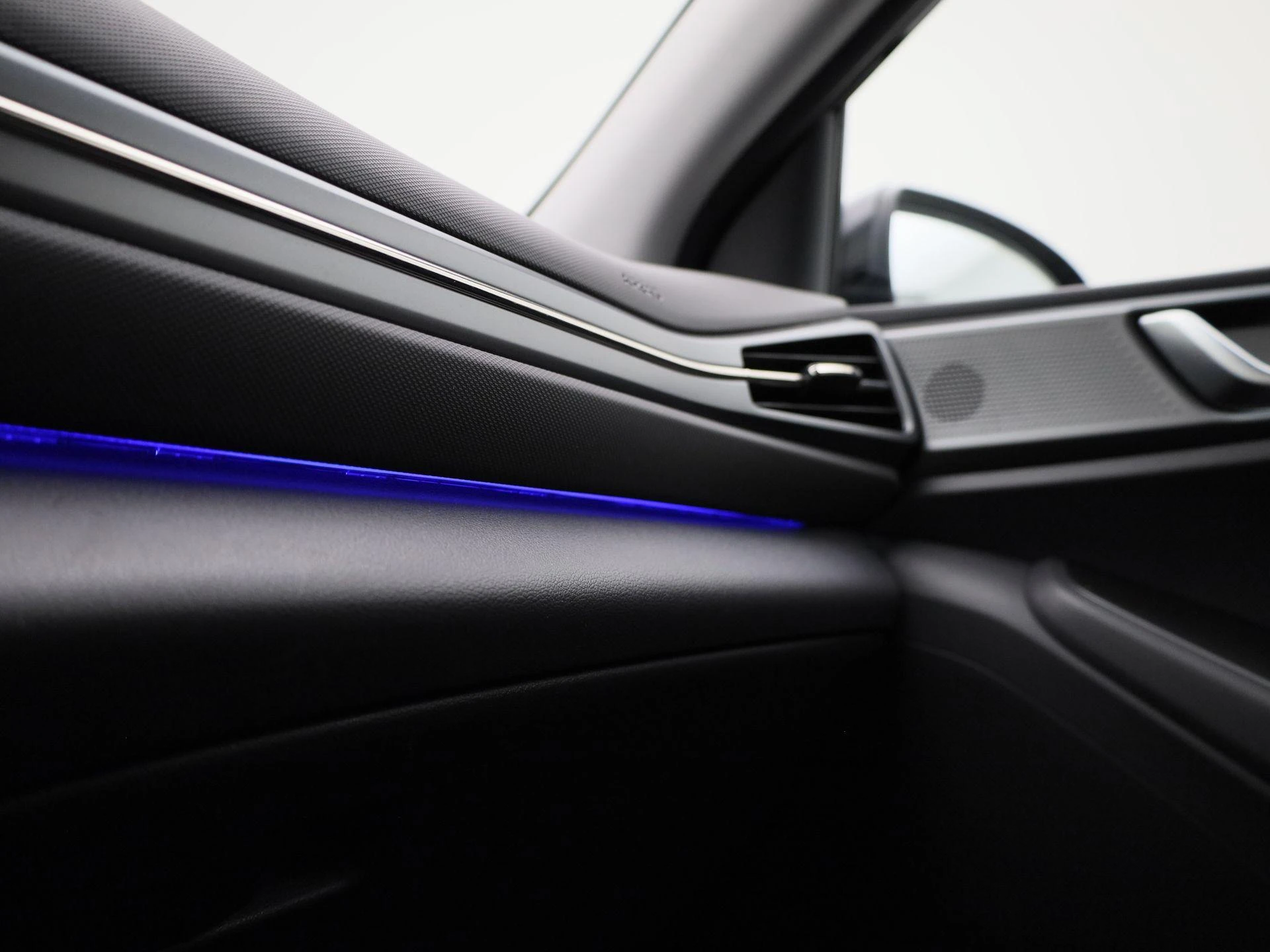 Hyundai-IONIQ-image-26