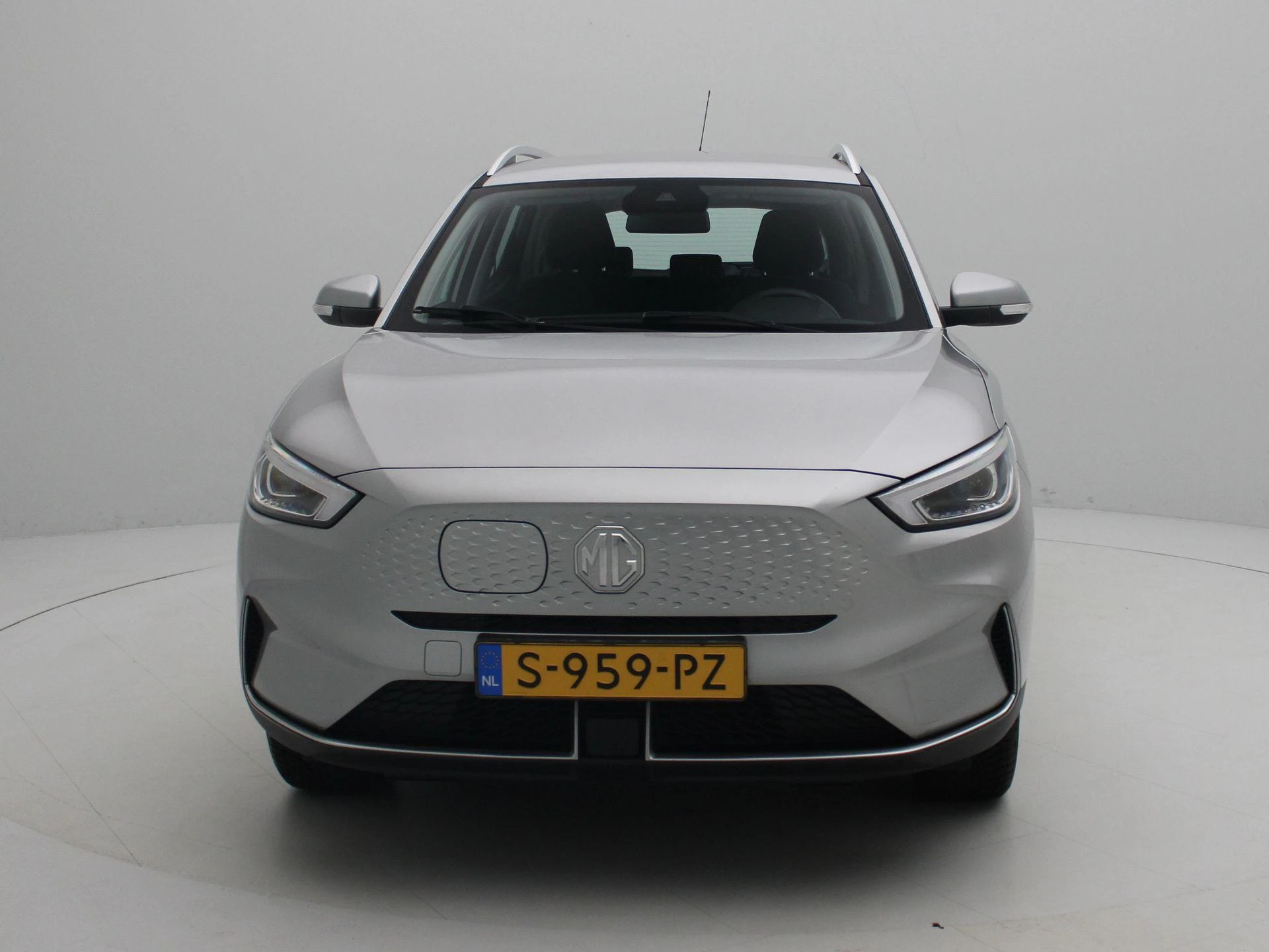 MG-ZS EV-image-2