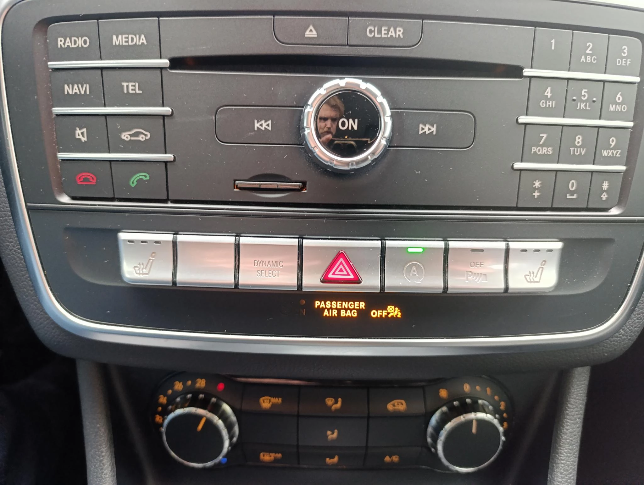 Mercedes-Benz-GLA-image-23