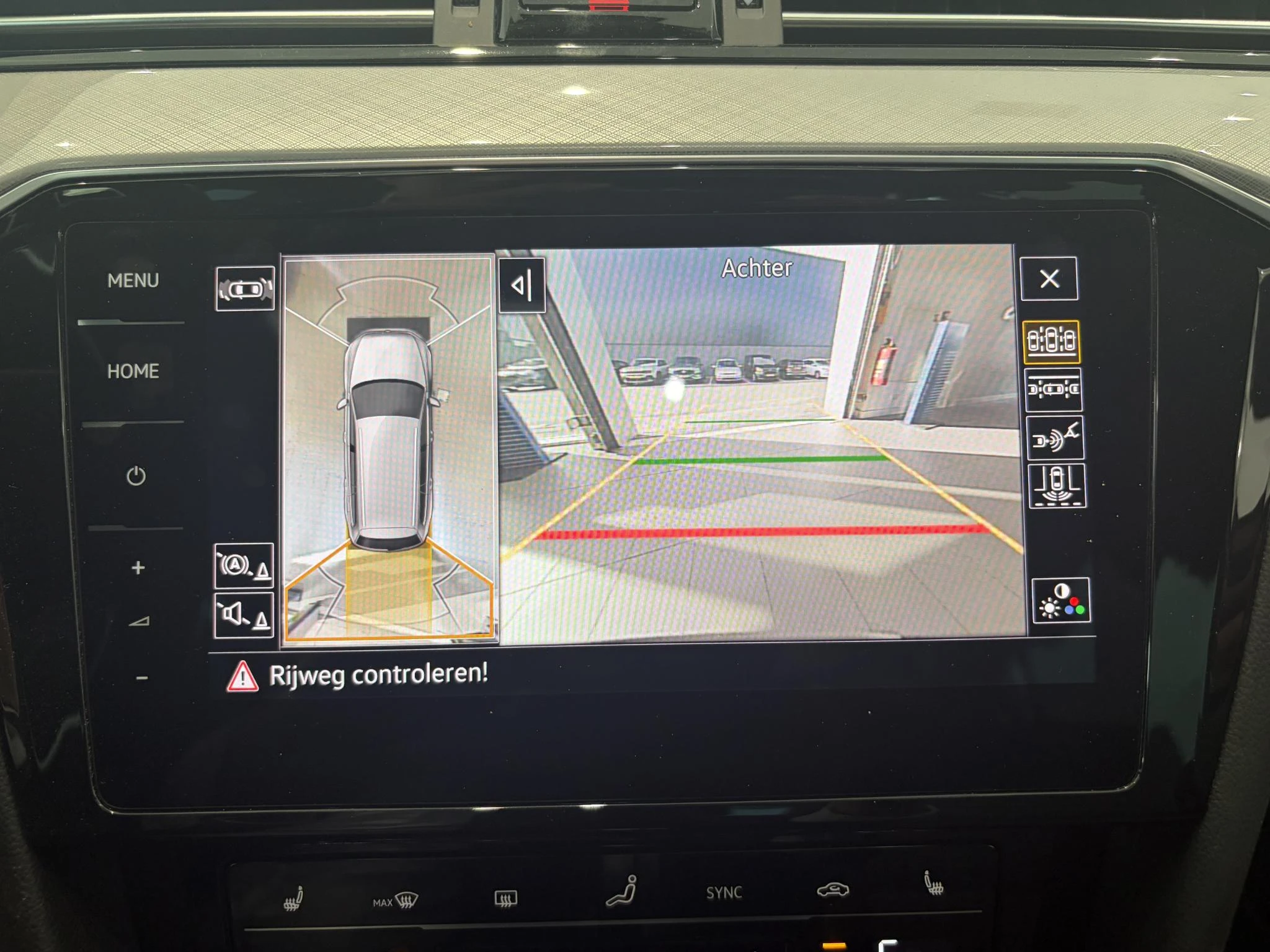 Volkswagen-Passat-image-17