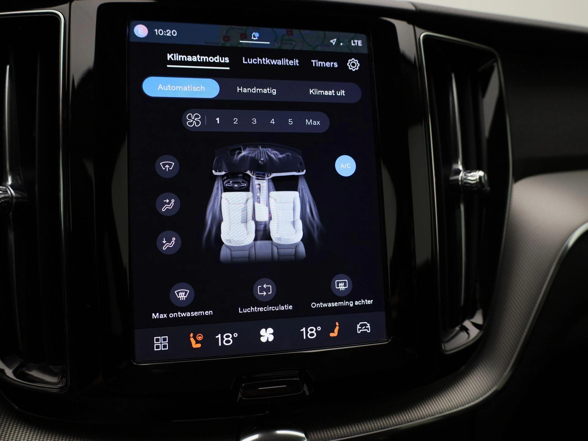 Volvo-XC60-image-24