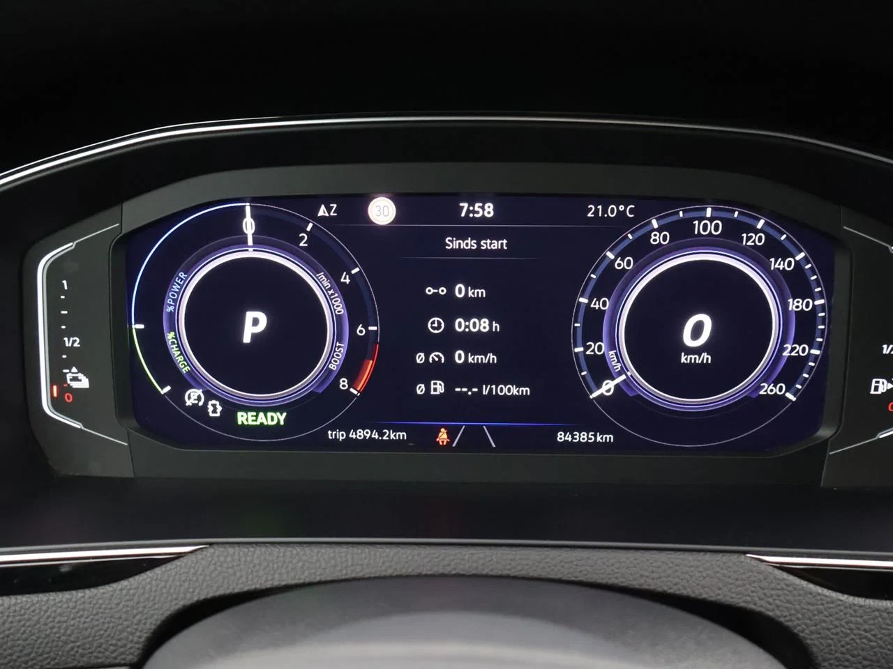 Volkswagen-Passat-image-13