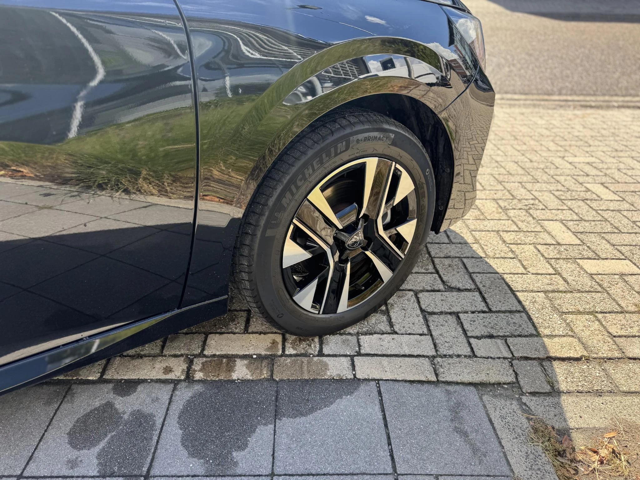 Peugeot-208-image-13