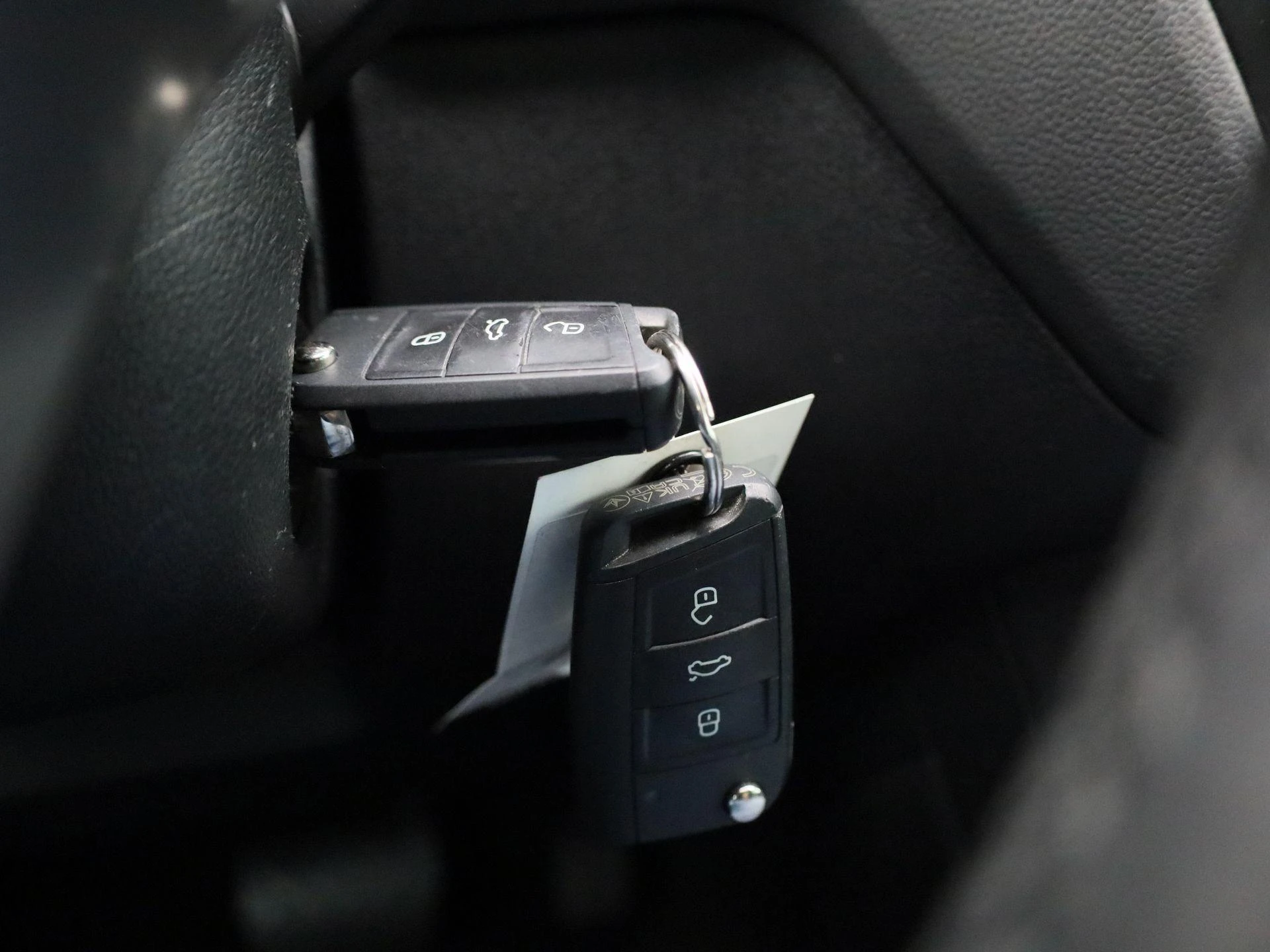 Volkswagen-Tiguan-image-21