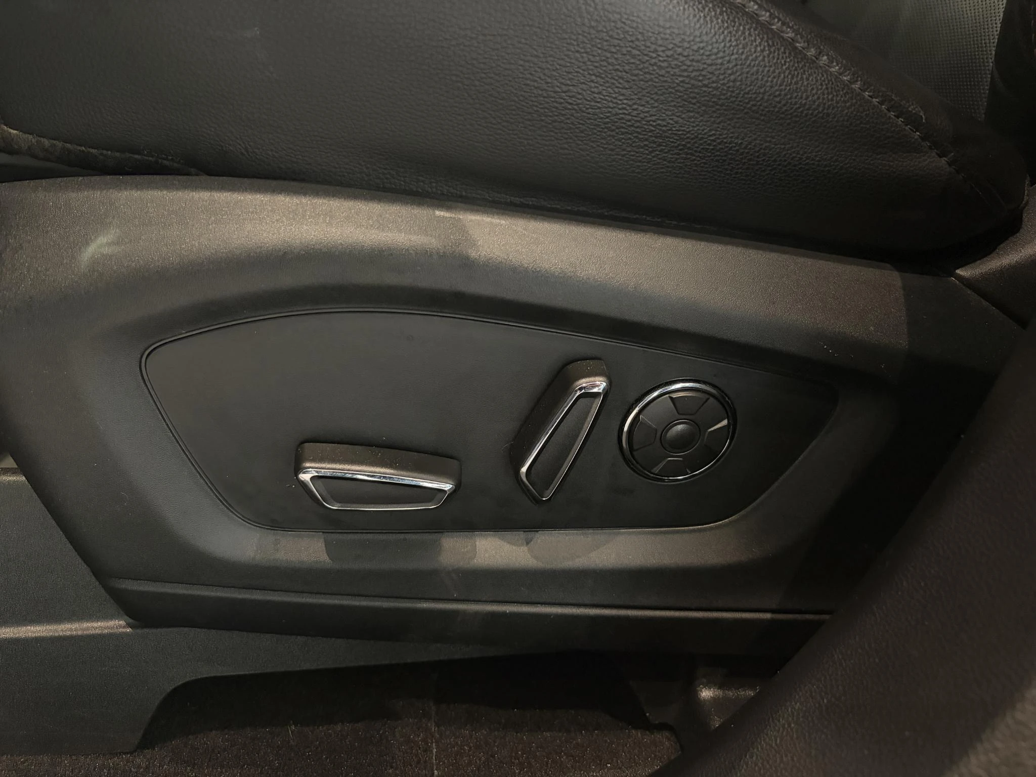 Ford-Explorer-image-11