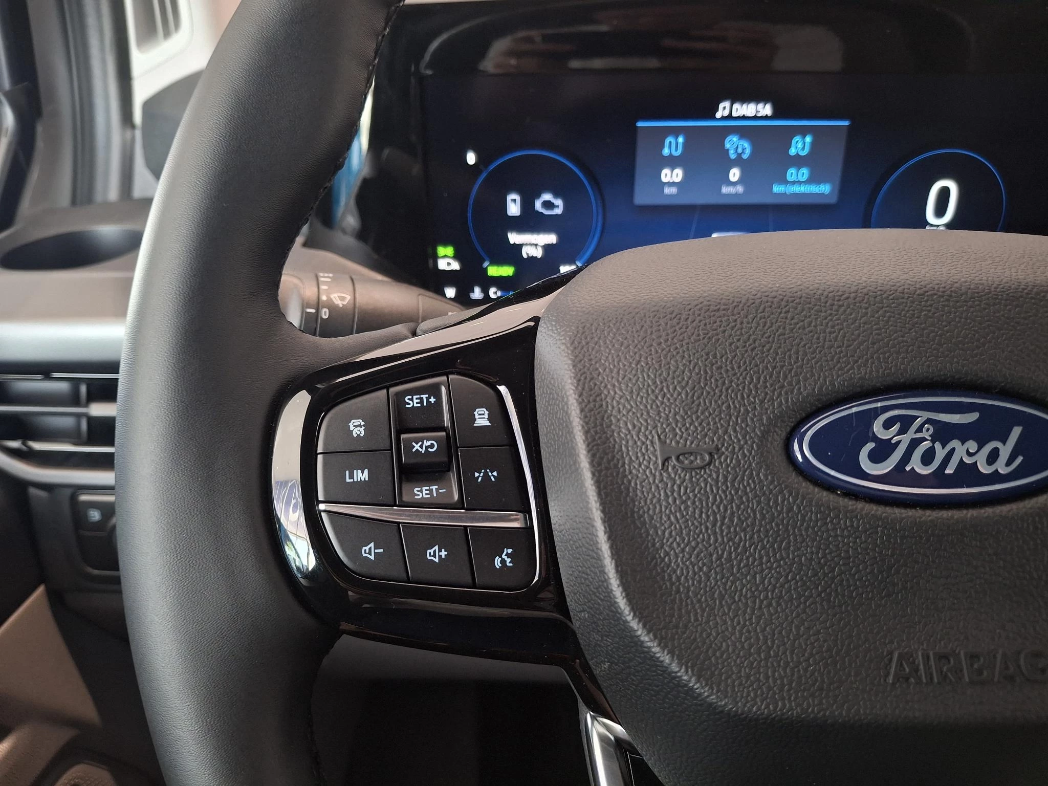 Ford-Transit Custom-image-15