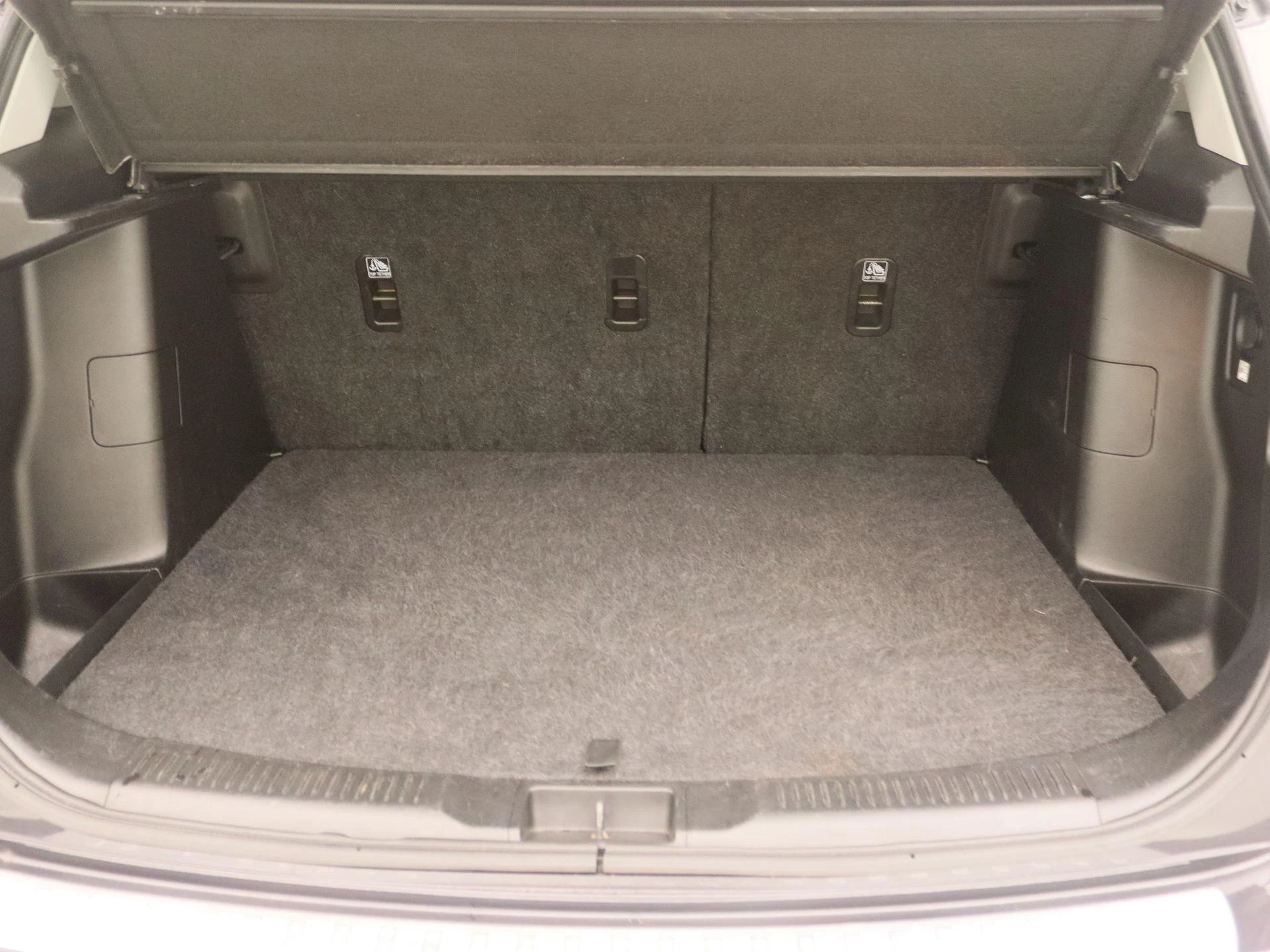 Suzuki-S-Cross-image-14