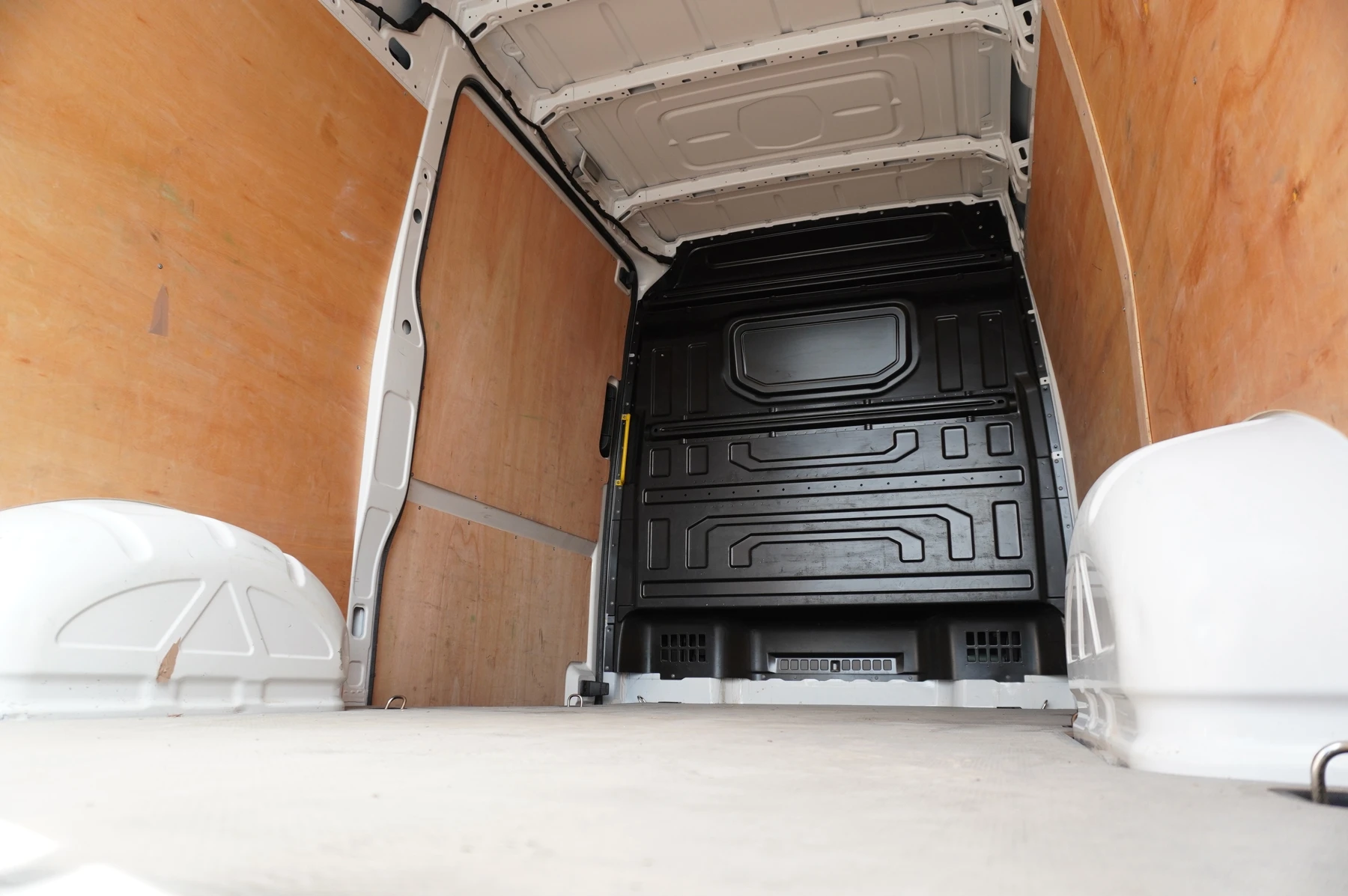 Volkswagen-Crafter-image-32