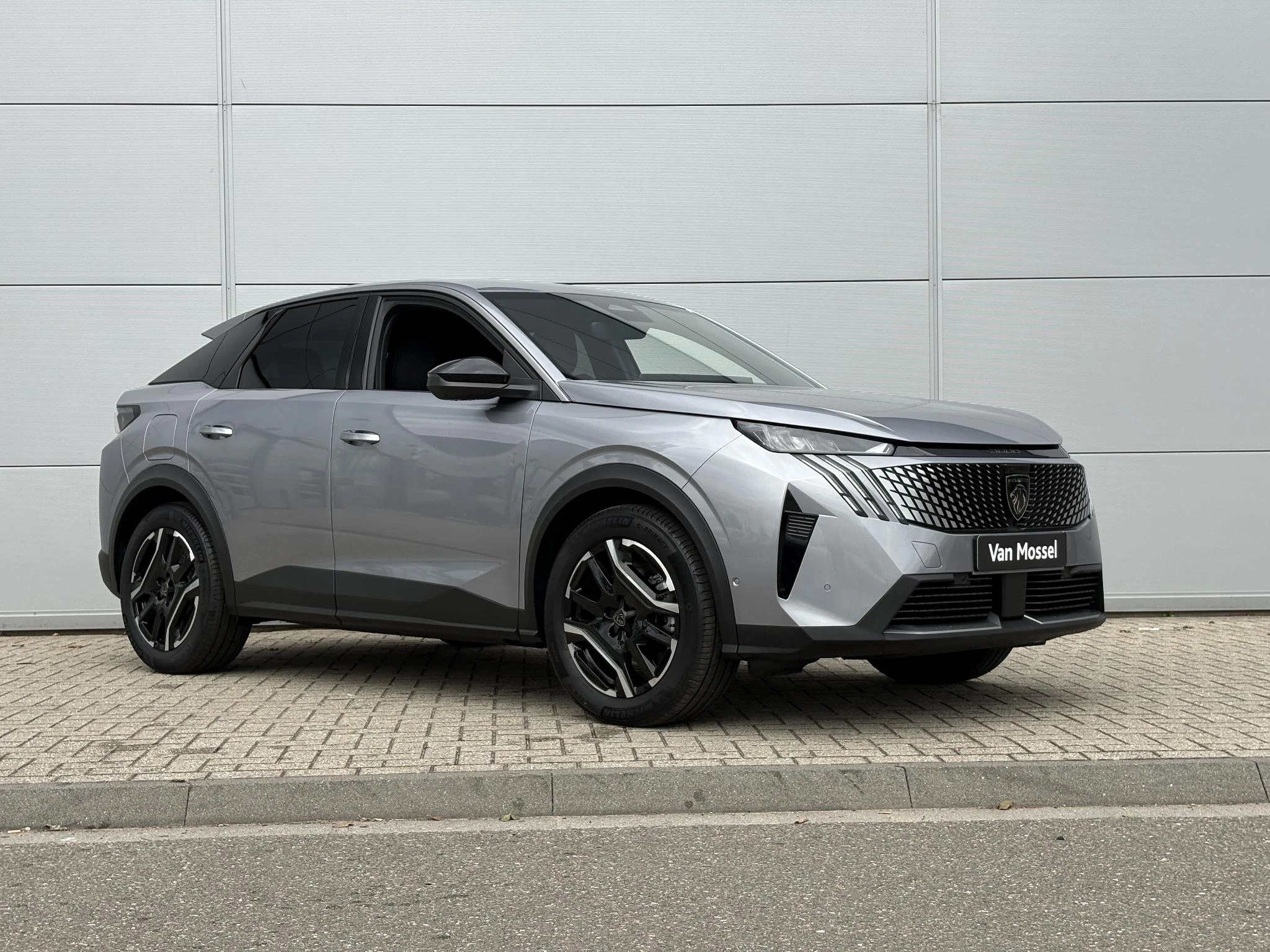 Peugeot 3008 1.6 plug-in Hybrid 195 Allure