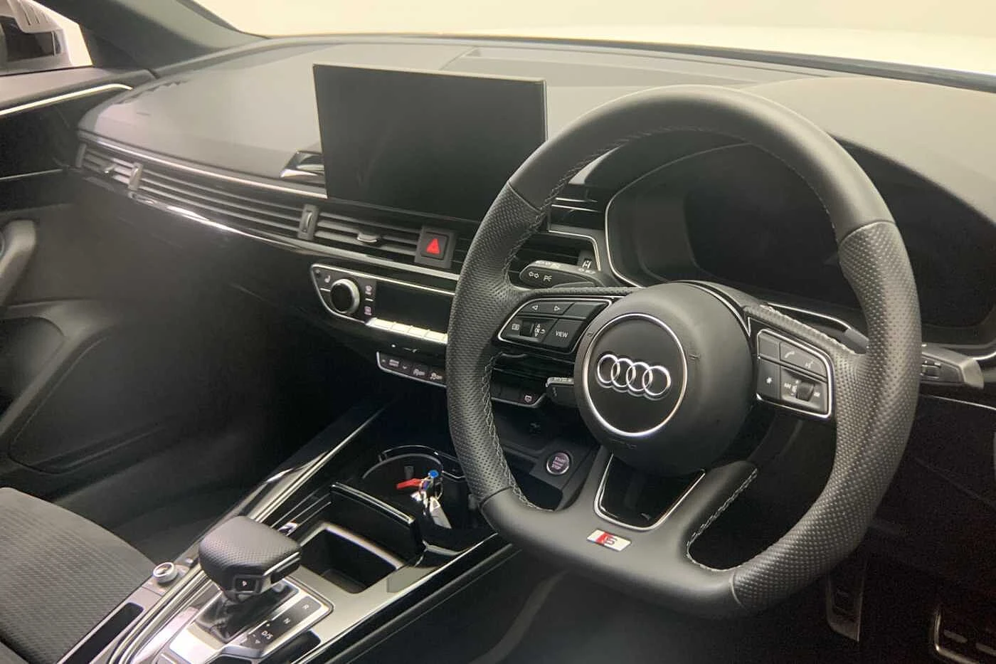 Audi-A4-image-5