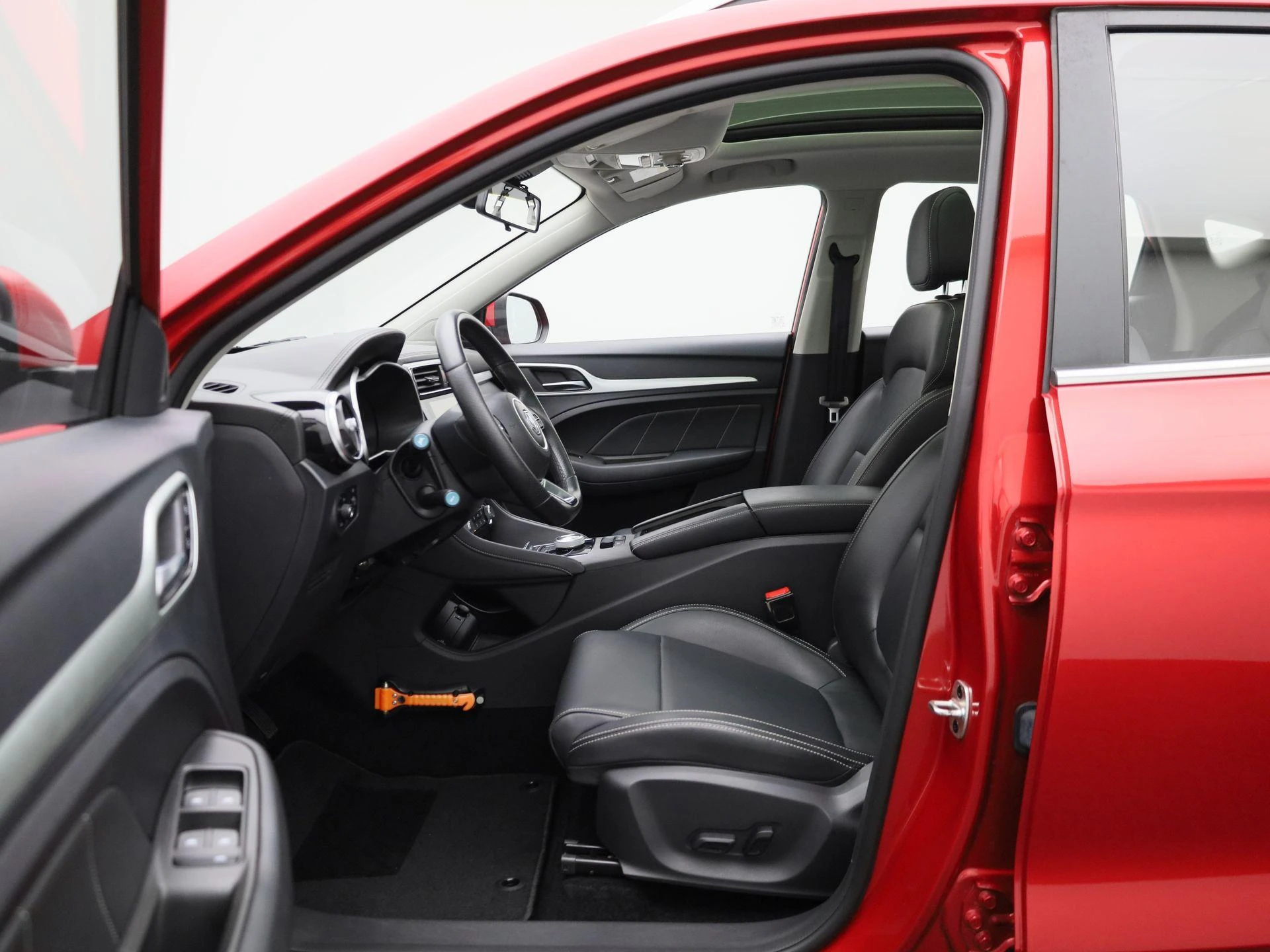 MG-ZS EV-image-9