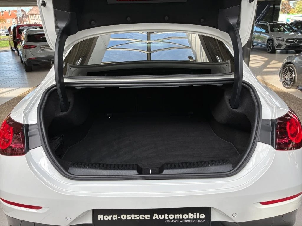 Mercedes-Benz-CLA 250+-image-13
