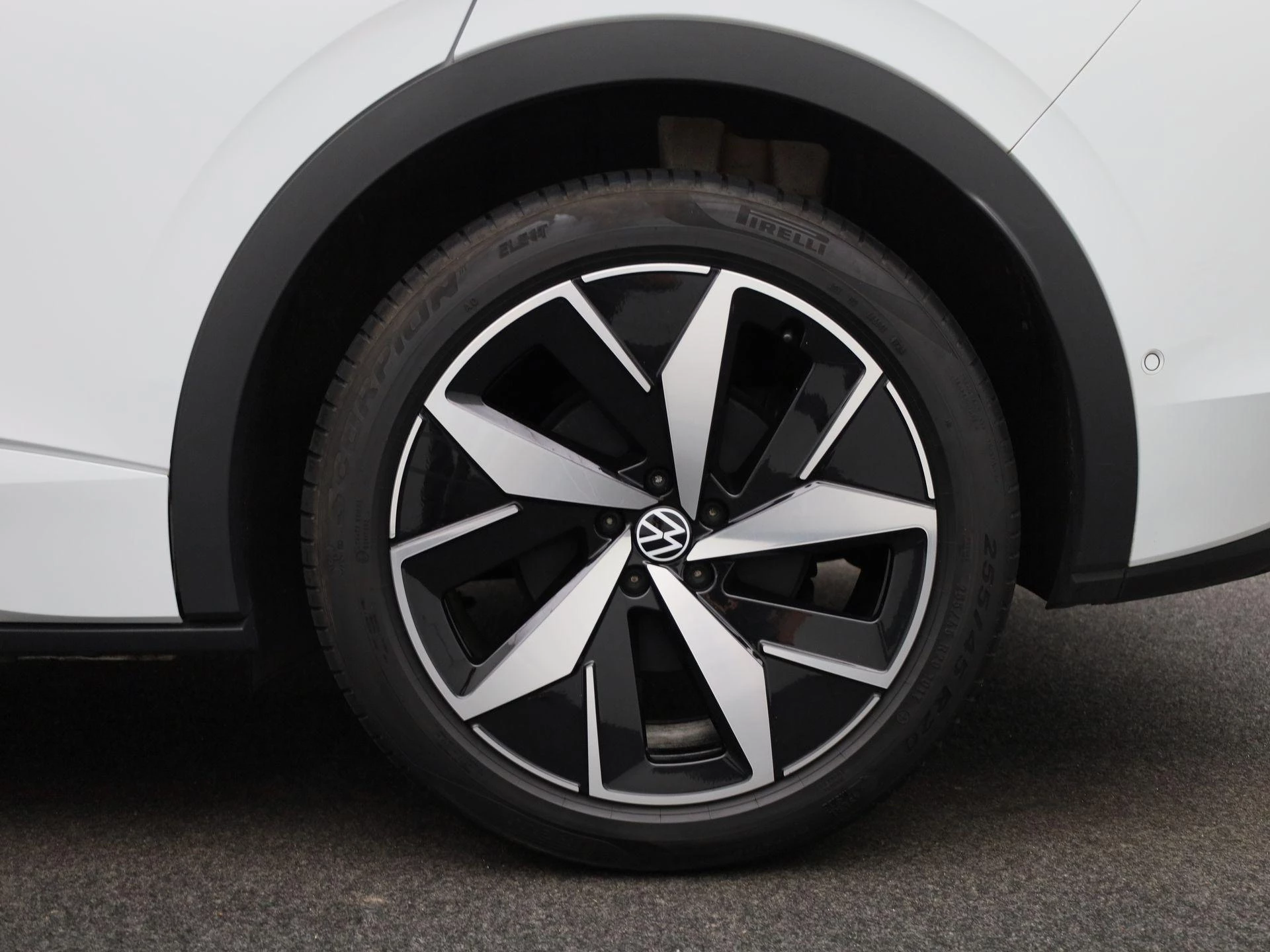 Volkswagen-ID.4-image-11