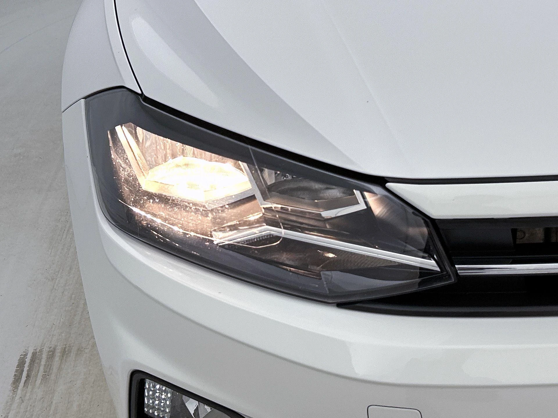 Volkswagen-Polo-image-12