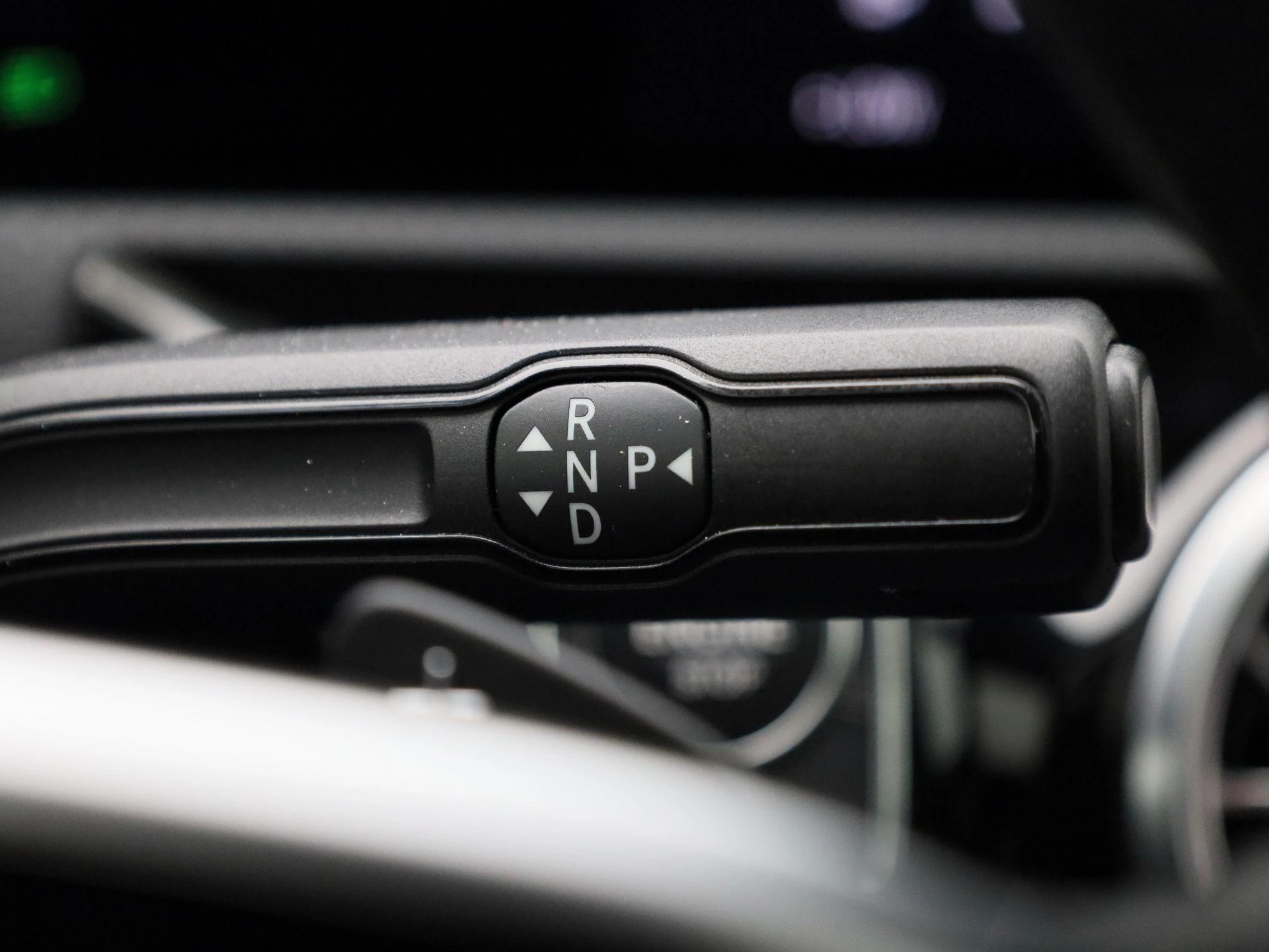 Mercedes-Benz-CLA-image-23