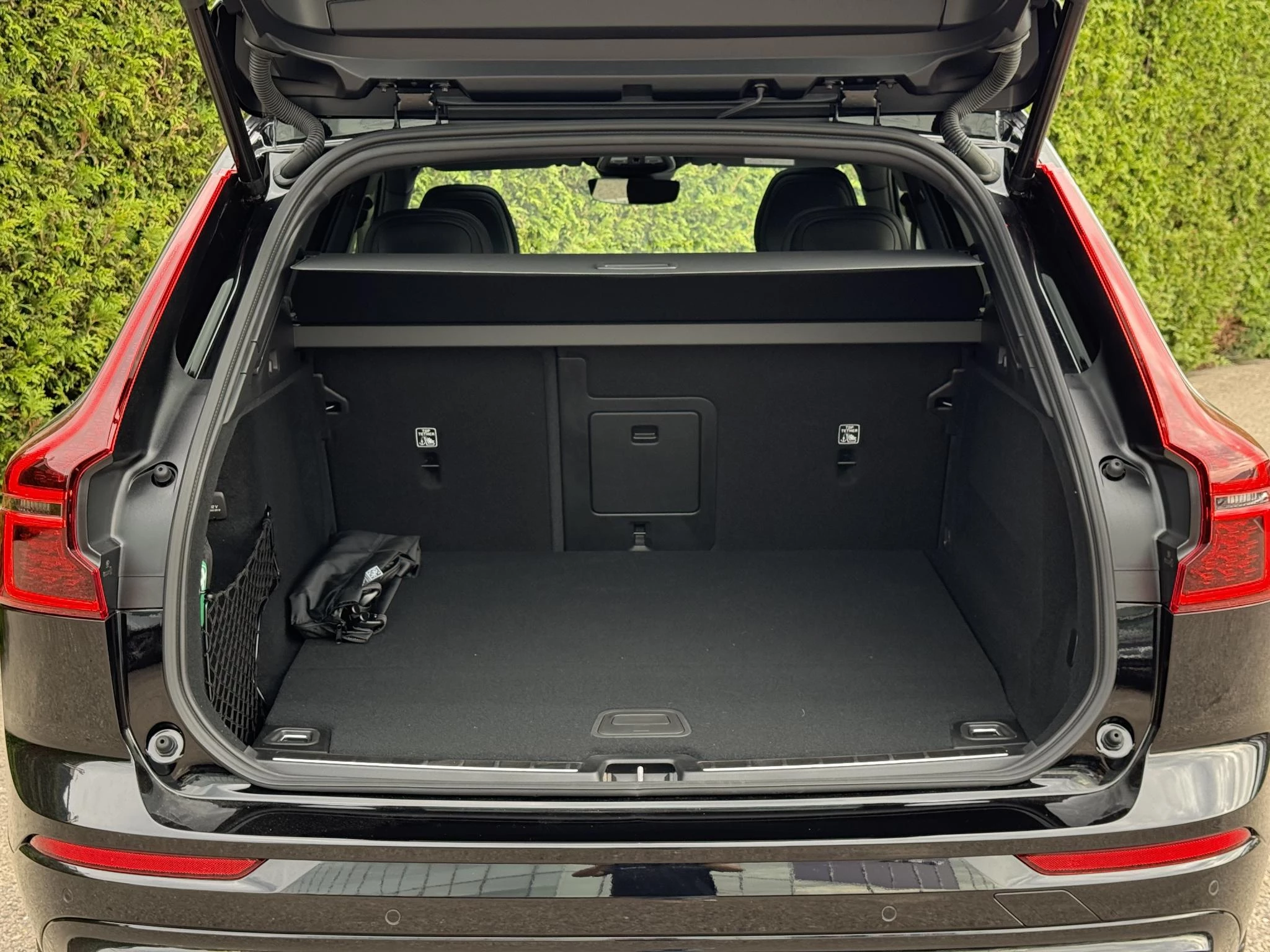 Volvo XC60 T6 Black Edition Ultra AWD Plug-in Hybrid