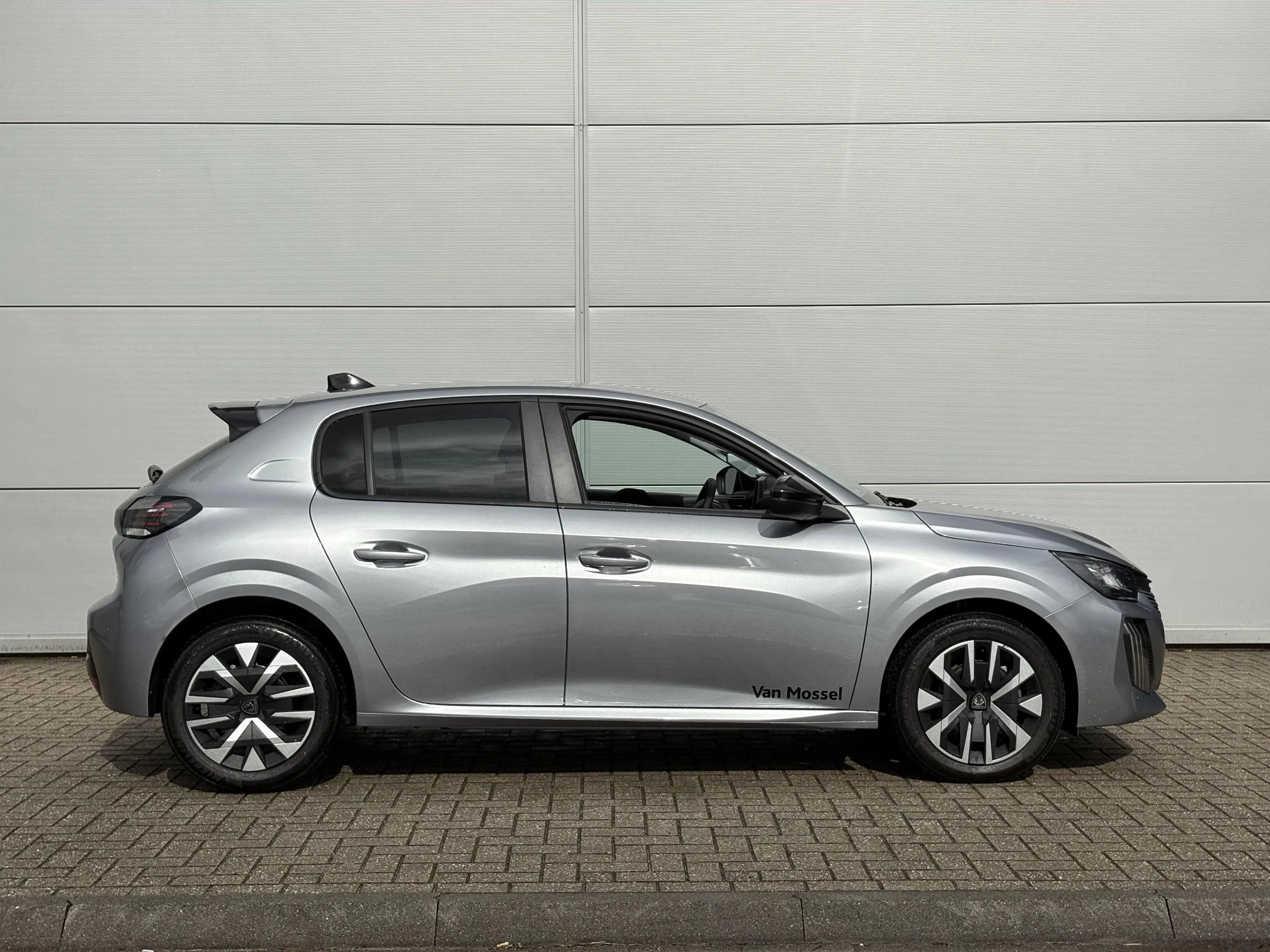 Peugeot-208-image-6
