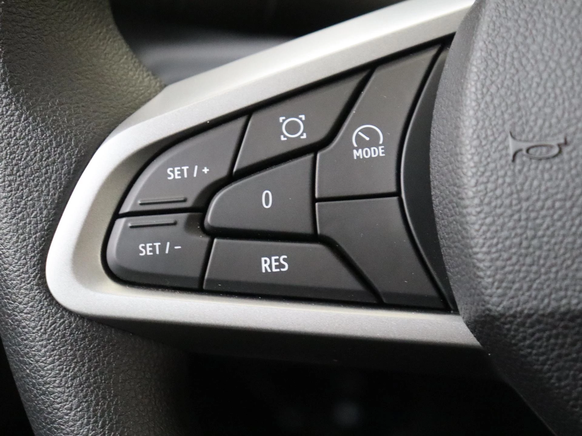 Dacia-Spring-image-12