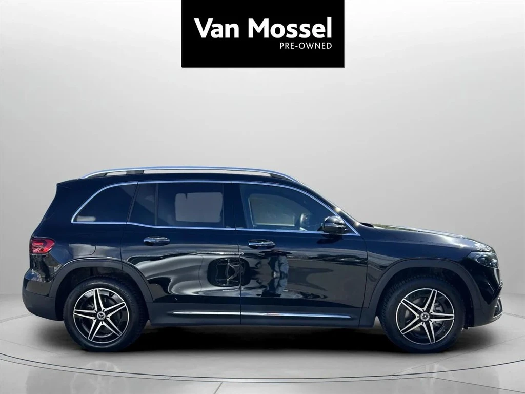 Mercedes-Benz-EQB-image-3