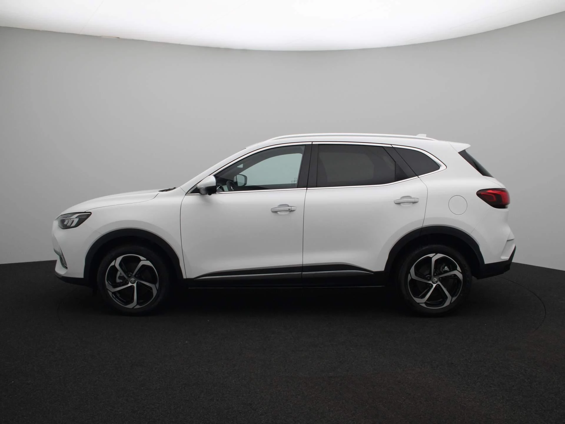MG EHS 1.5 TGDI Luxury