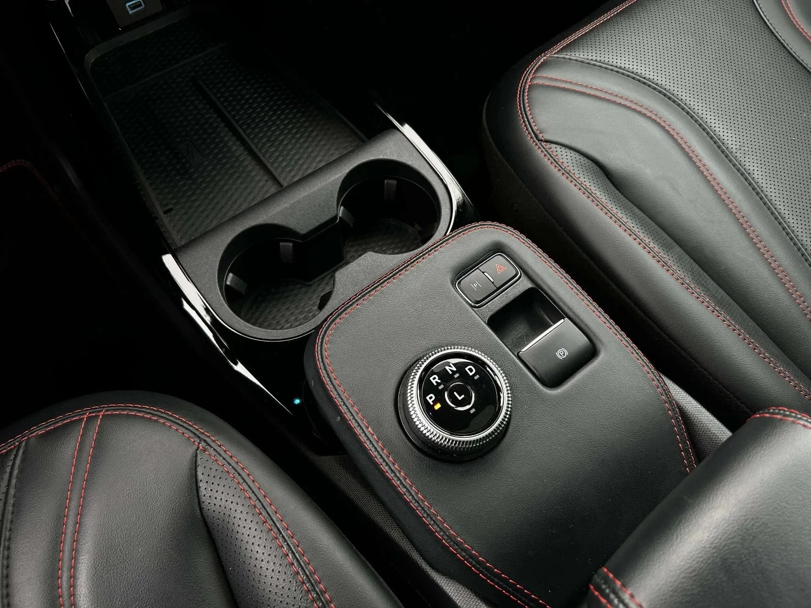 Ford-Mustang Mach-E-image-10