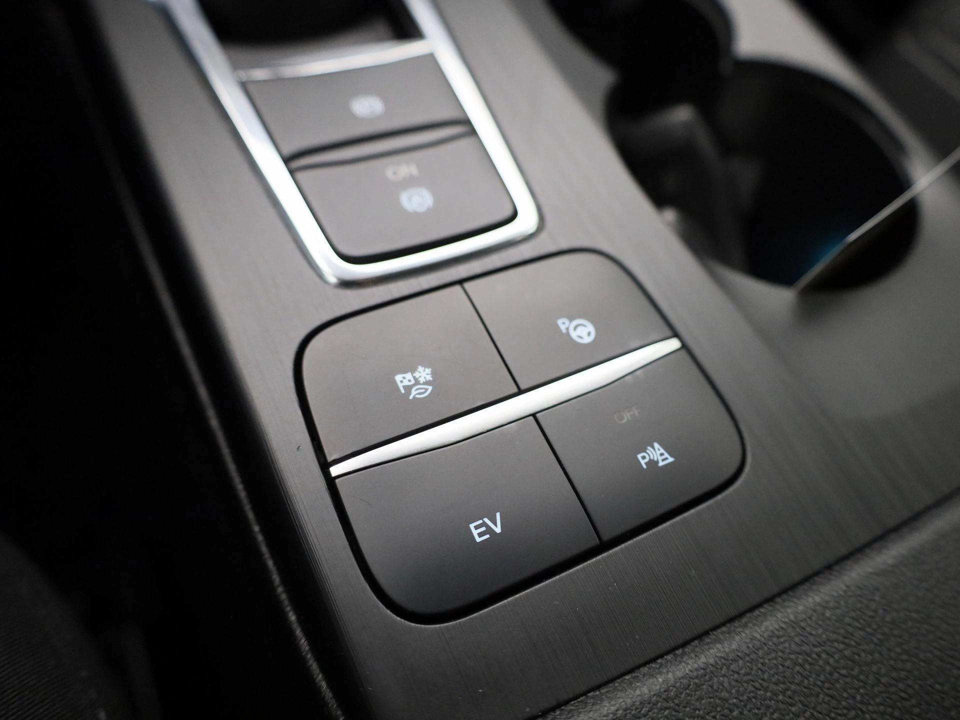 Ford-Kuga-image-25