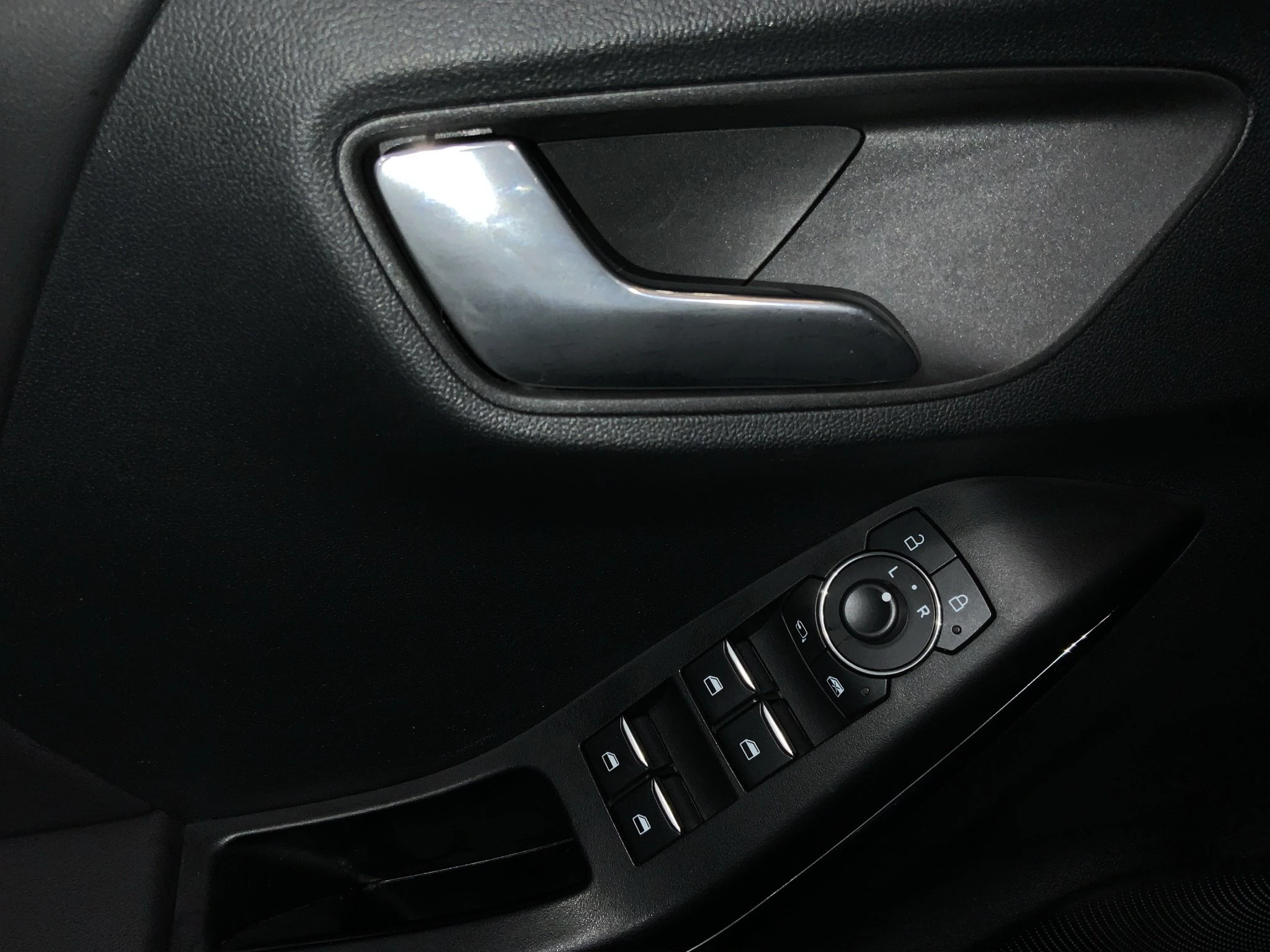 Ford-Puma-image-14