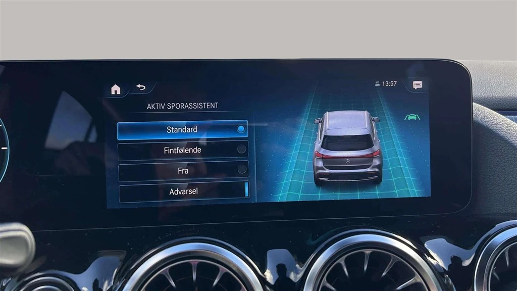 Mercedes-Benz-EQA-image-20