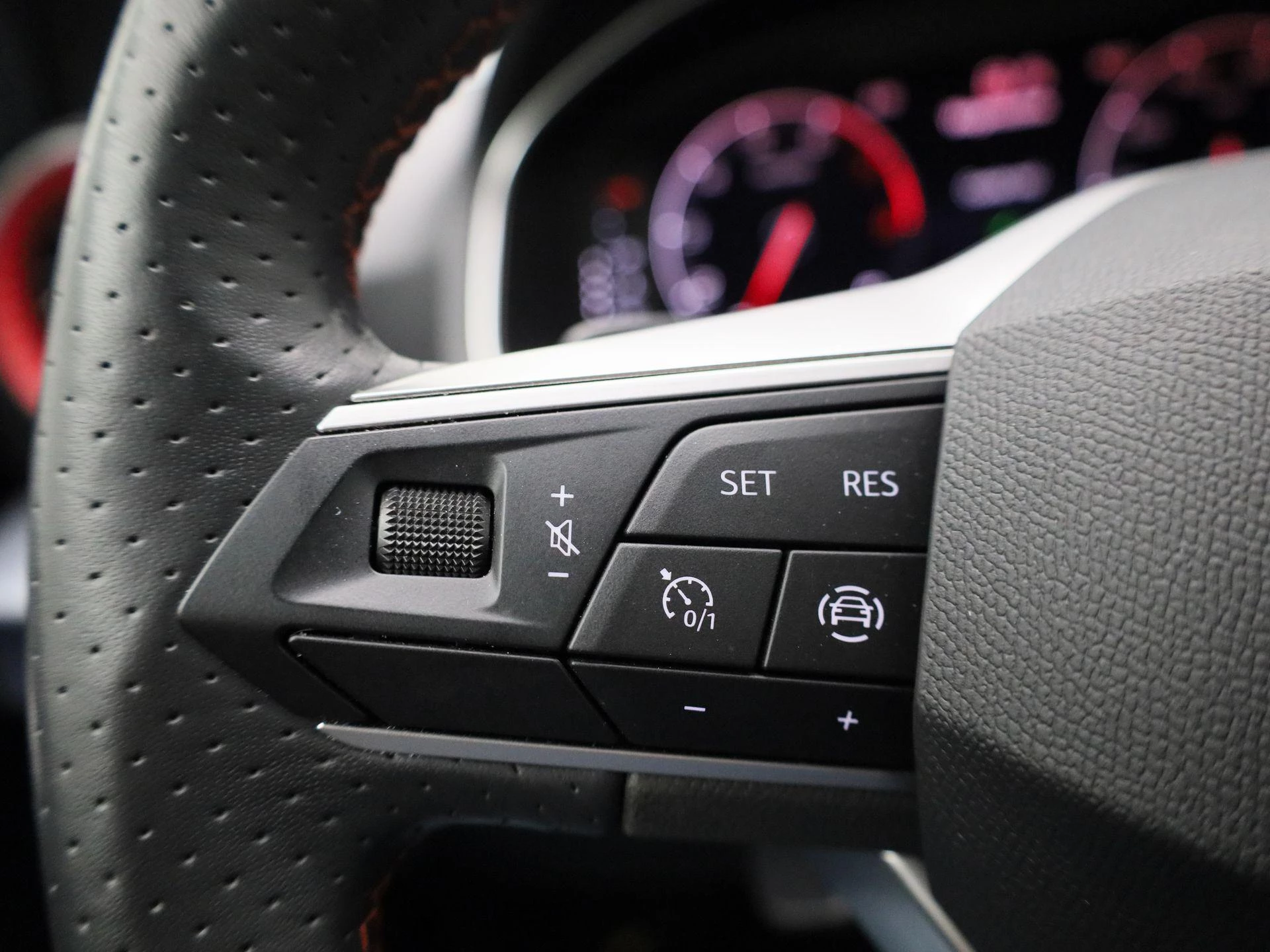 SEAT-Arona-image-16