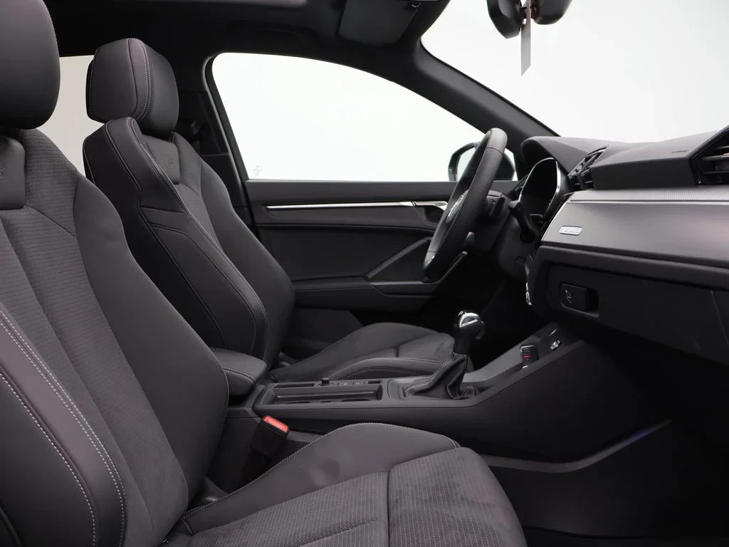 Audi-Q3-image-12