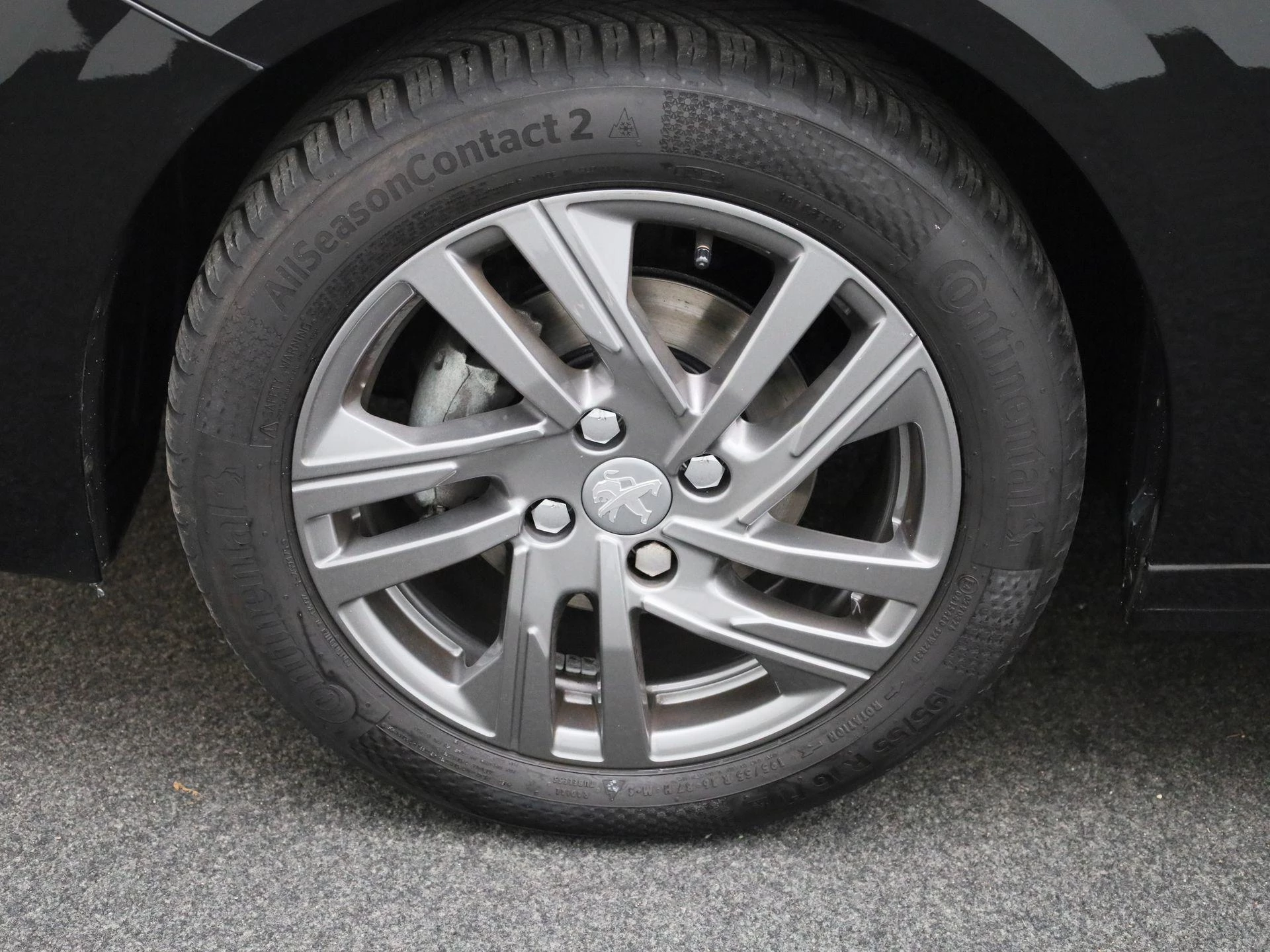 Peugeot-208-image-13