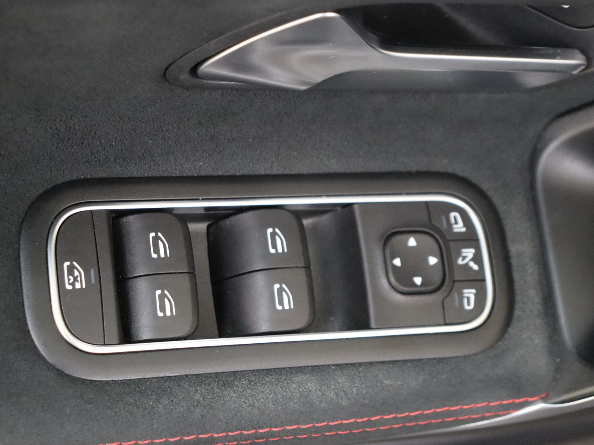 Mercedes-Benz-A-Klasse-image-27