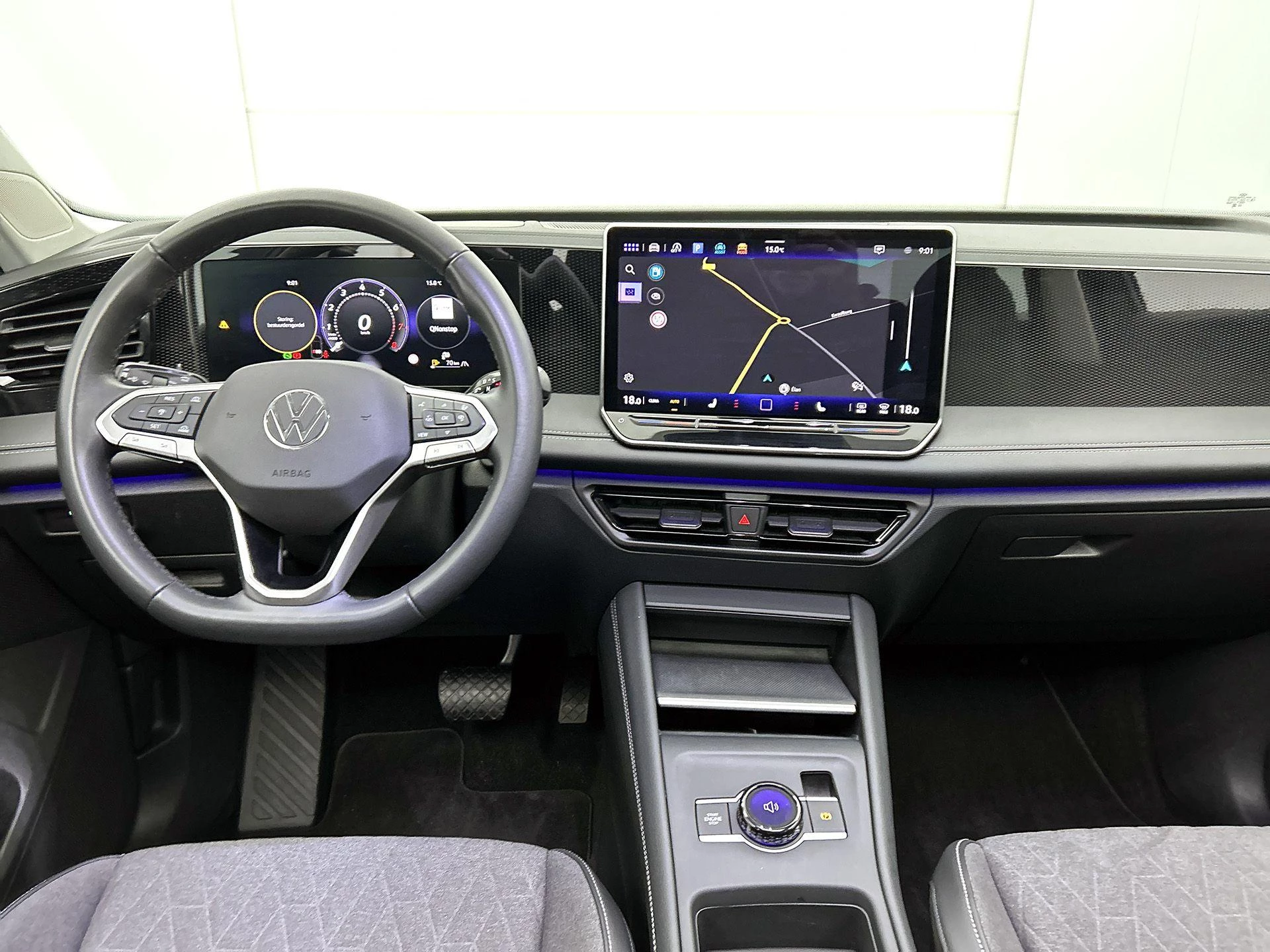 Volkswagen-Tiguan-image-26