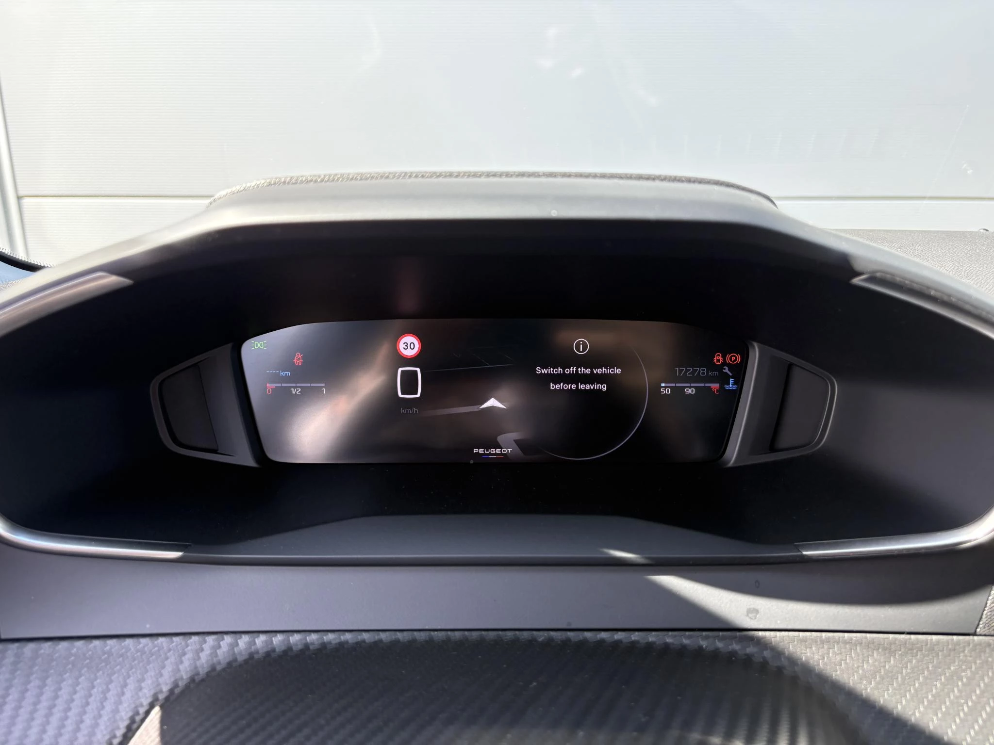 Peugeot-208-image-13