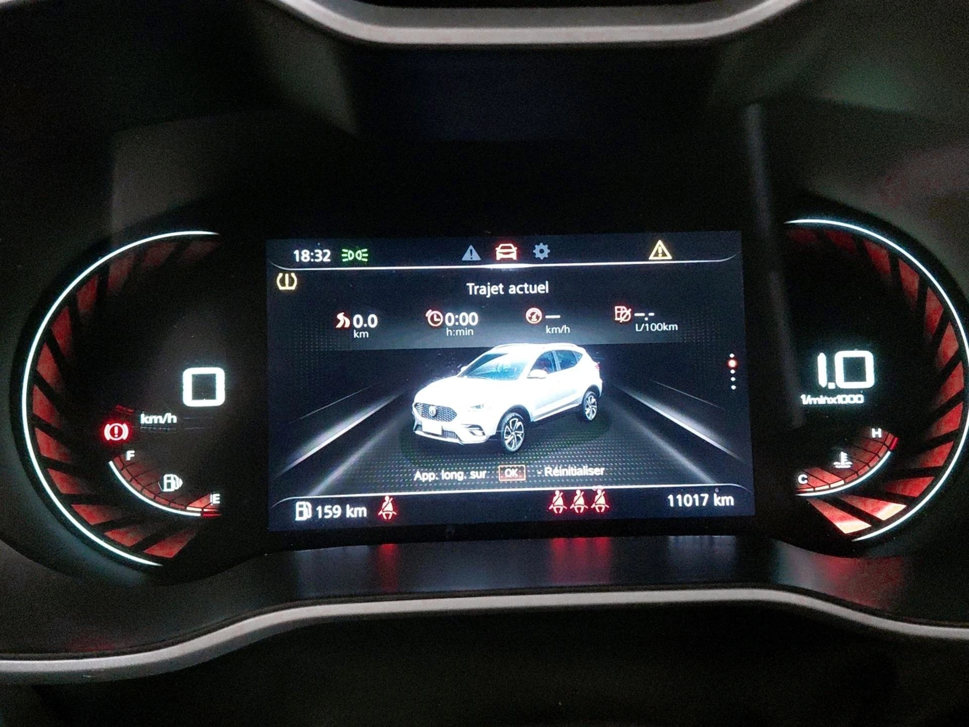 MG ZS ZS ICE 1.0 MT LUXURY FWD
