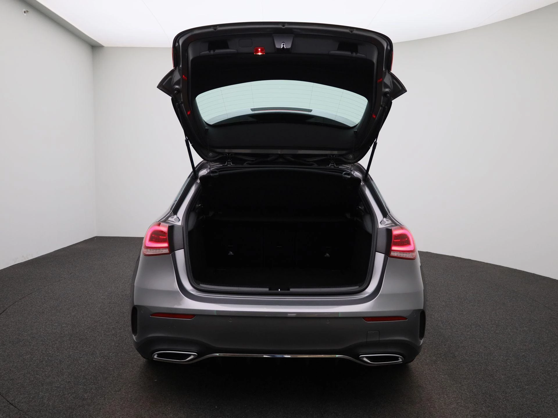 Mercedes-Benz A-Klasse 180 Business Solution AMG