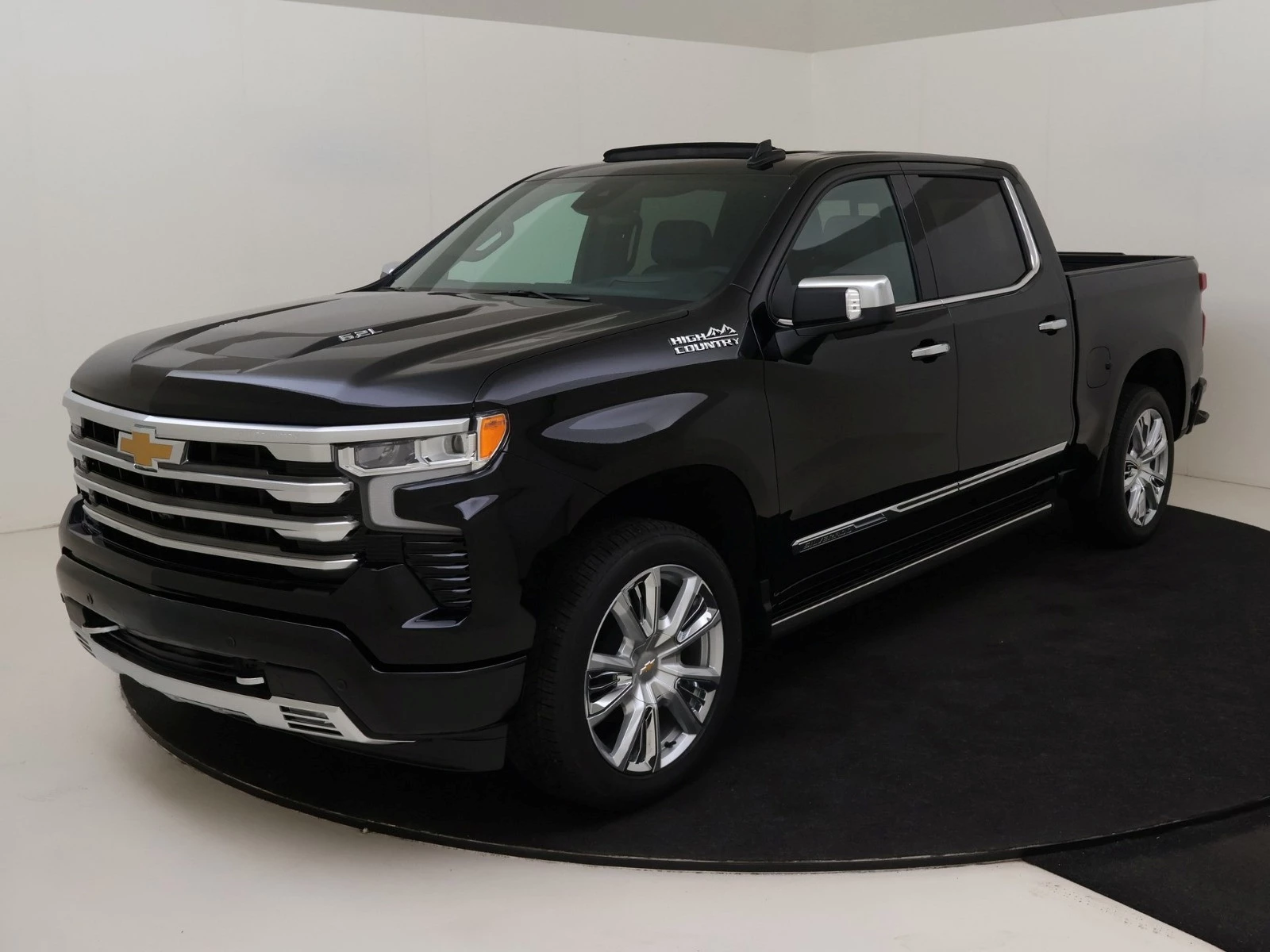 Chevrolet-Silverado-image-0