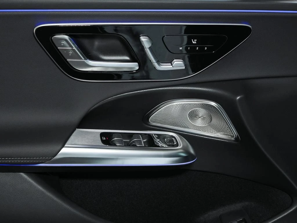 Mercedes-Benz-E-Klasse 220 d-image-7