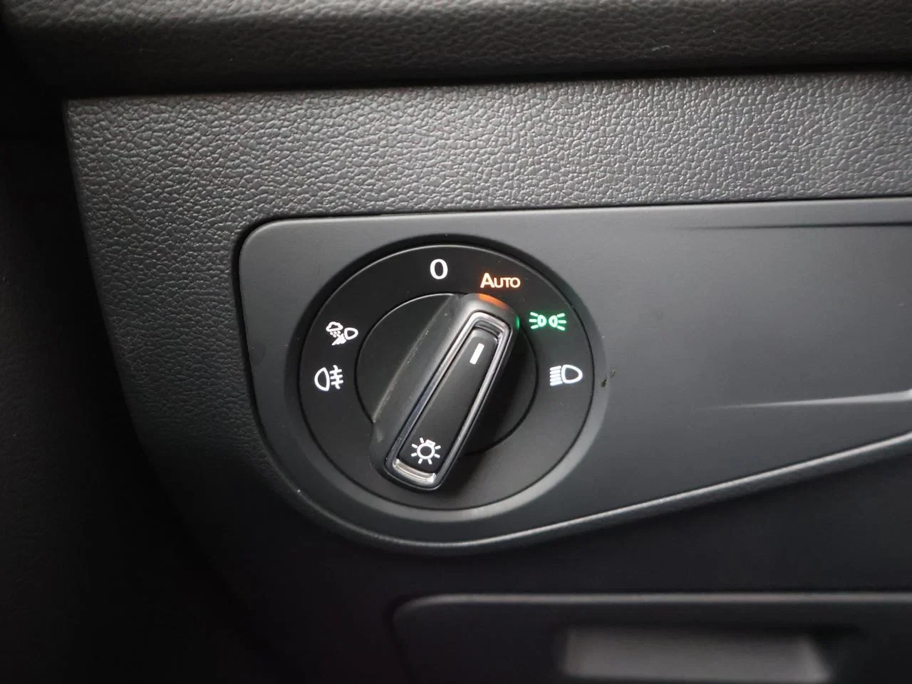 Volkswagen-Tiguan Allspace-image-28